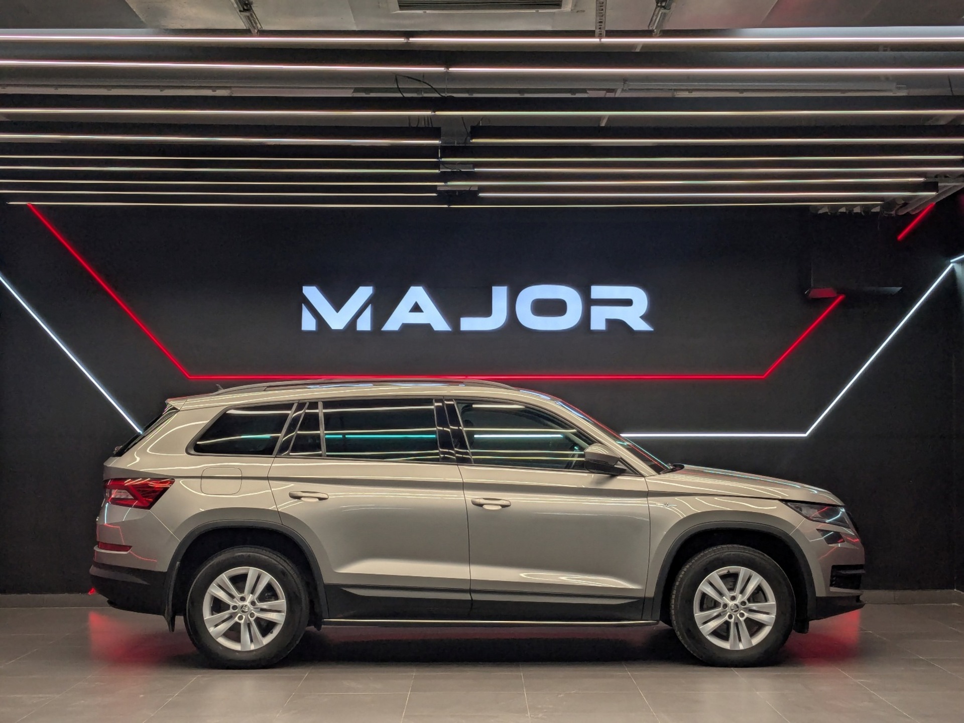 SKODA Kodiaq 2.00 (180 л.с), автомат, 2020, пробег 140 705 км