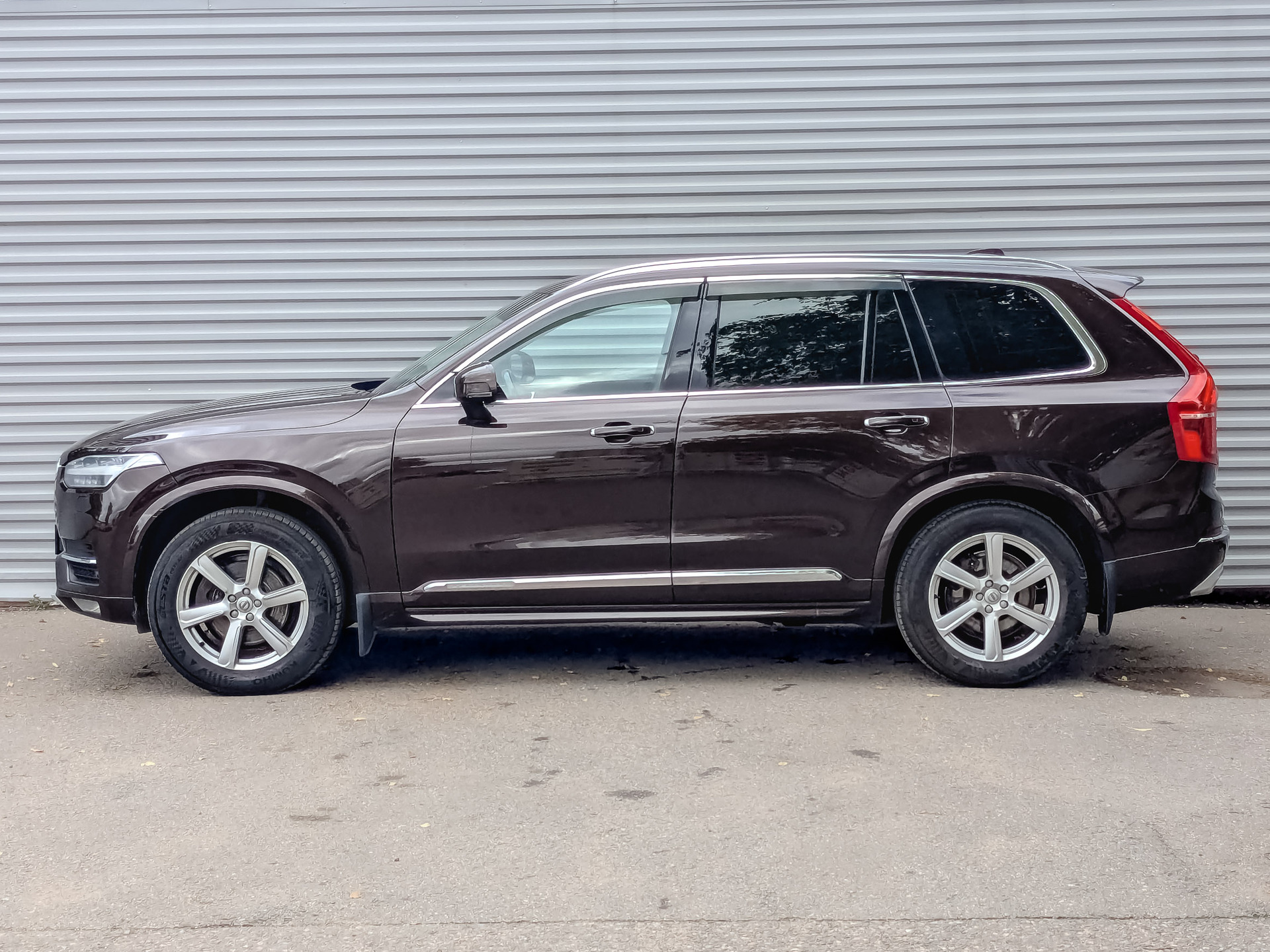VOLVO XC90 2.00 (235 л.с), автомат, 2018, пробег 200 505 км