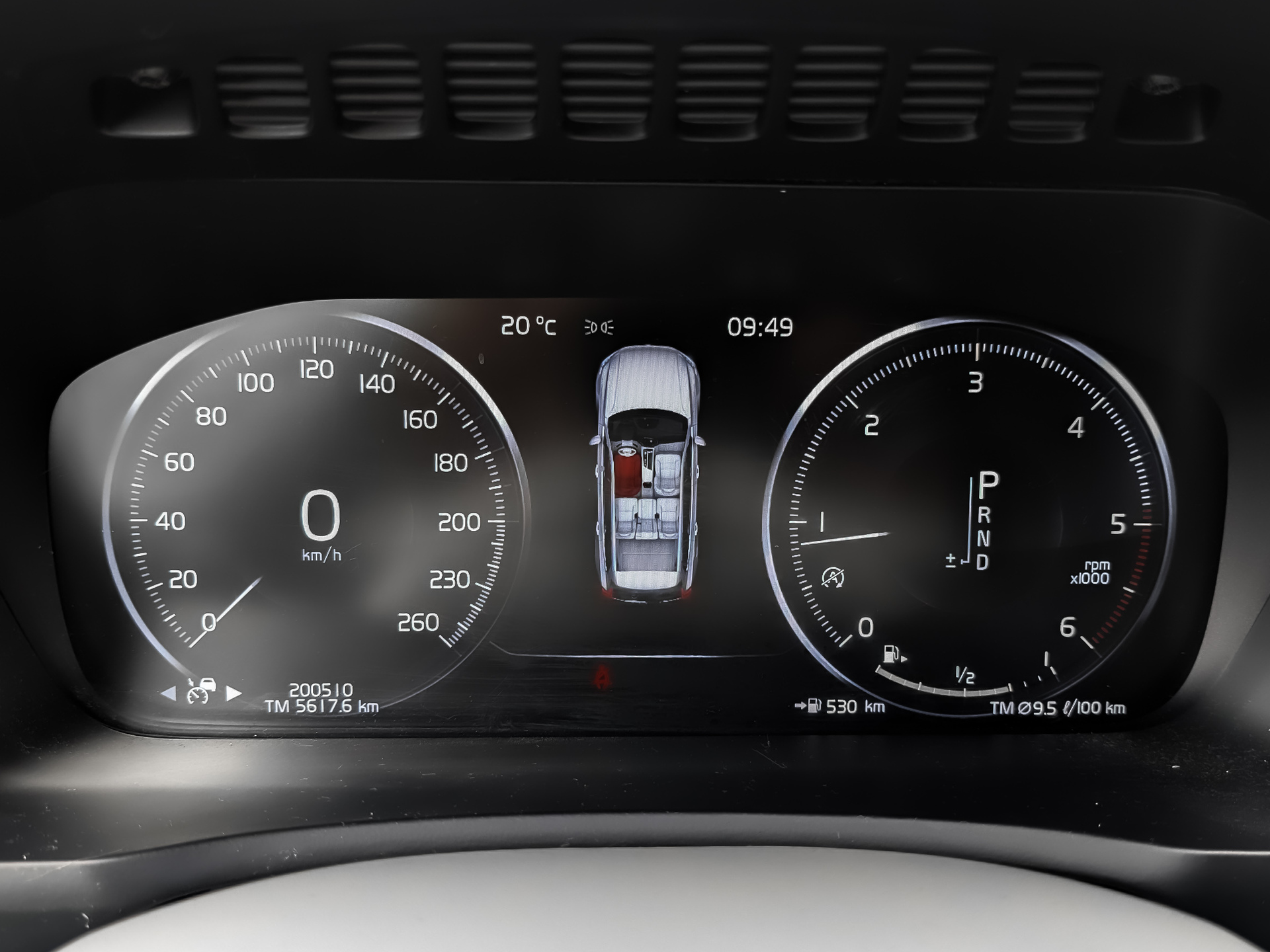 VOLVO XC90 2.00 (235 л.с), автомат, 2018, пробег 200 505 км