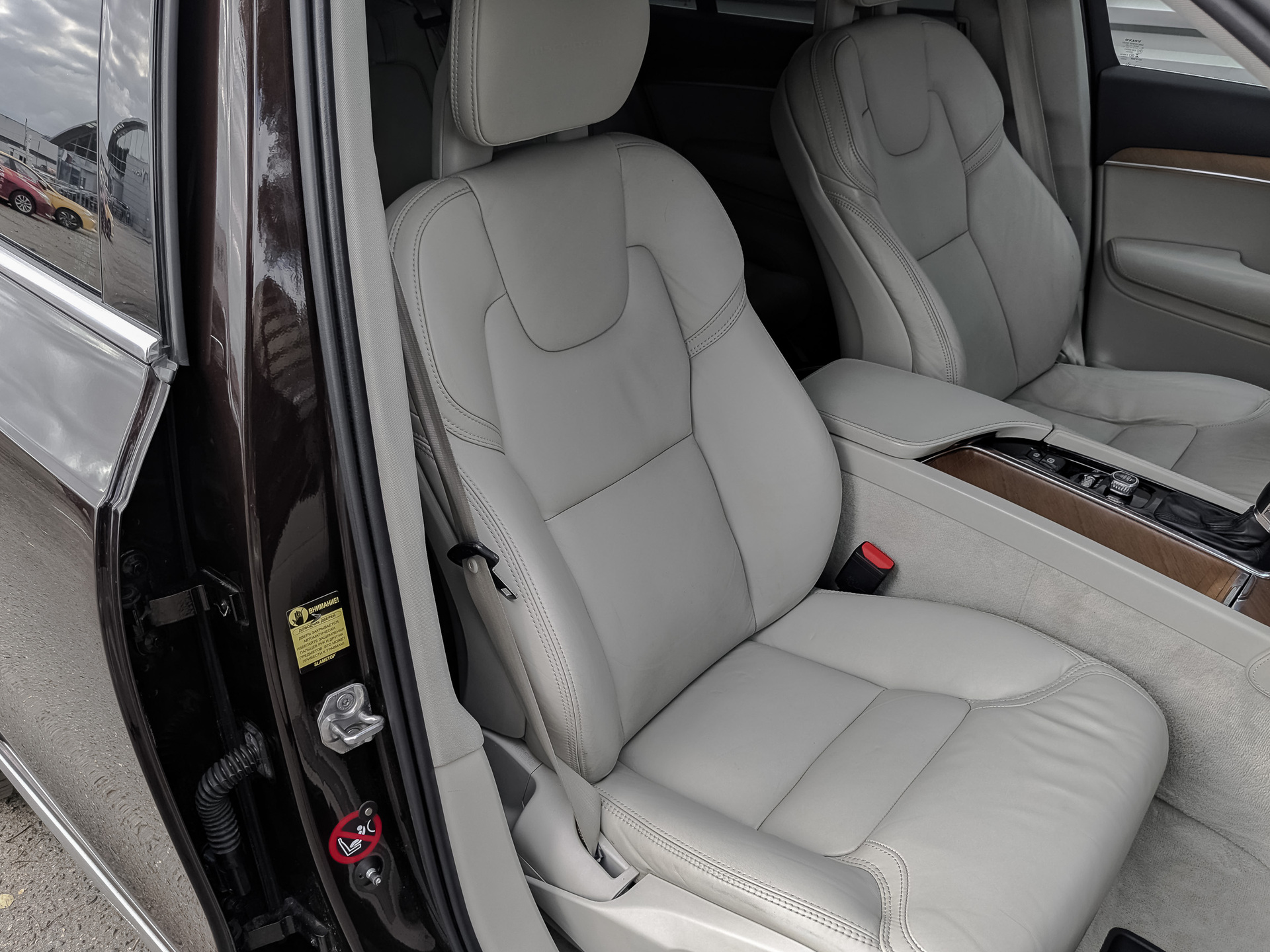 VOLVO XC90 2.00 (235 л.с), автомат, 2018, пробег 200 505 км