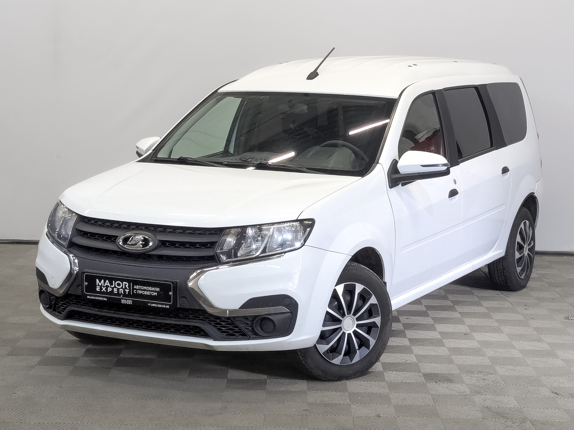 LADA Largus 1.60 (90 л.с), механическая, 2024, пробег 80 203 км