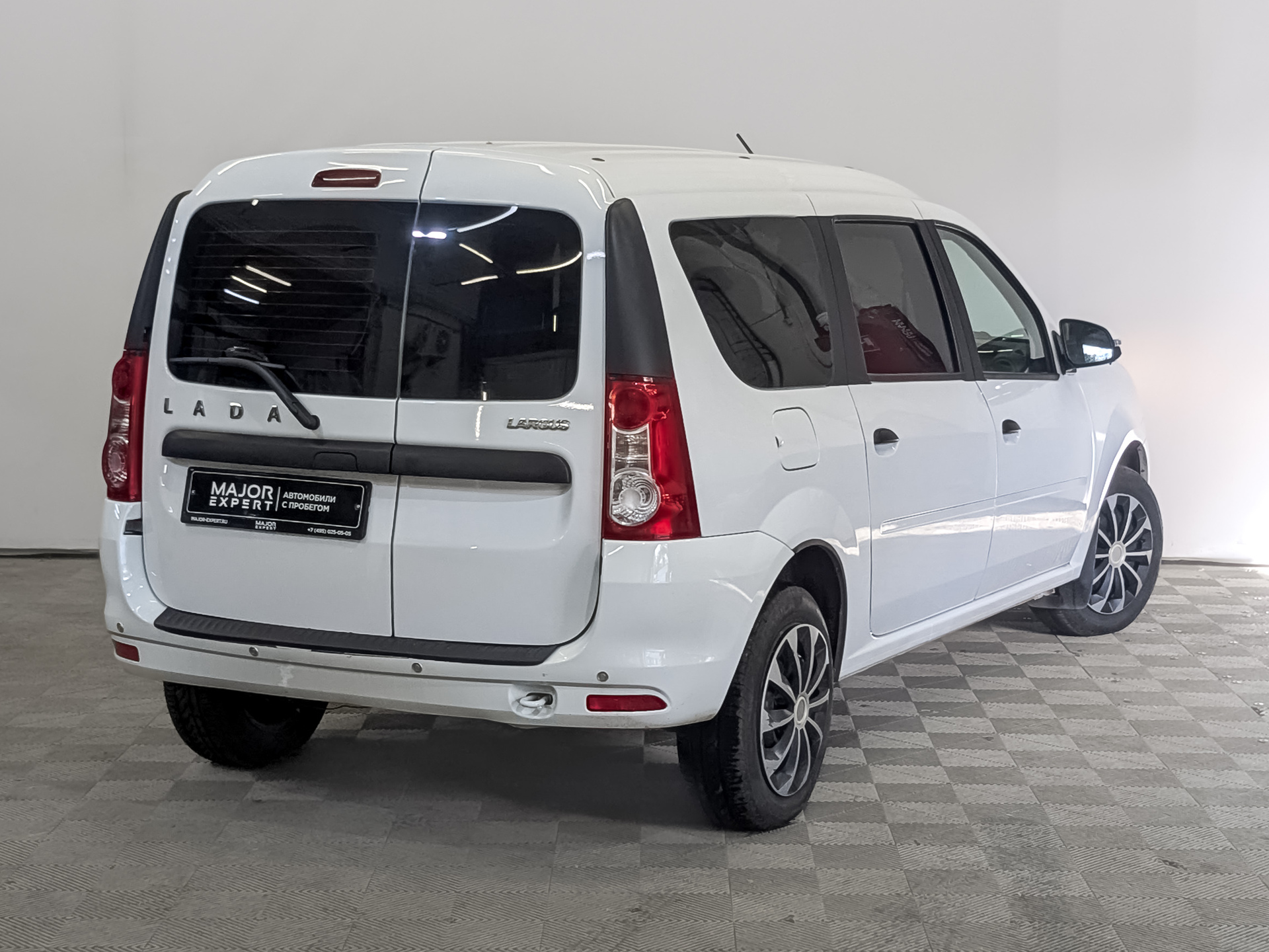 LADA Largus 1.60 (90 л.с), механическая, 2024, пробег 80 203 км