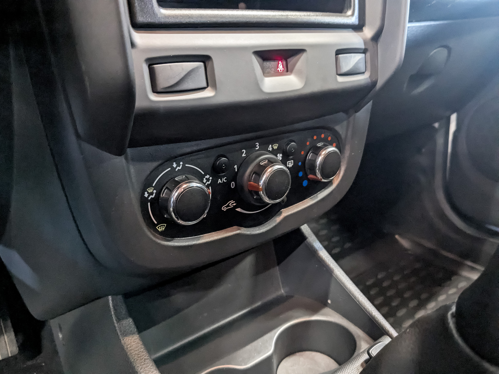 LADA Largus 1.60 (90 л.с), механическая, 2024, пробег 80 203 км