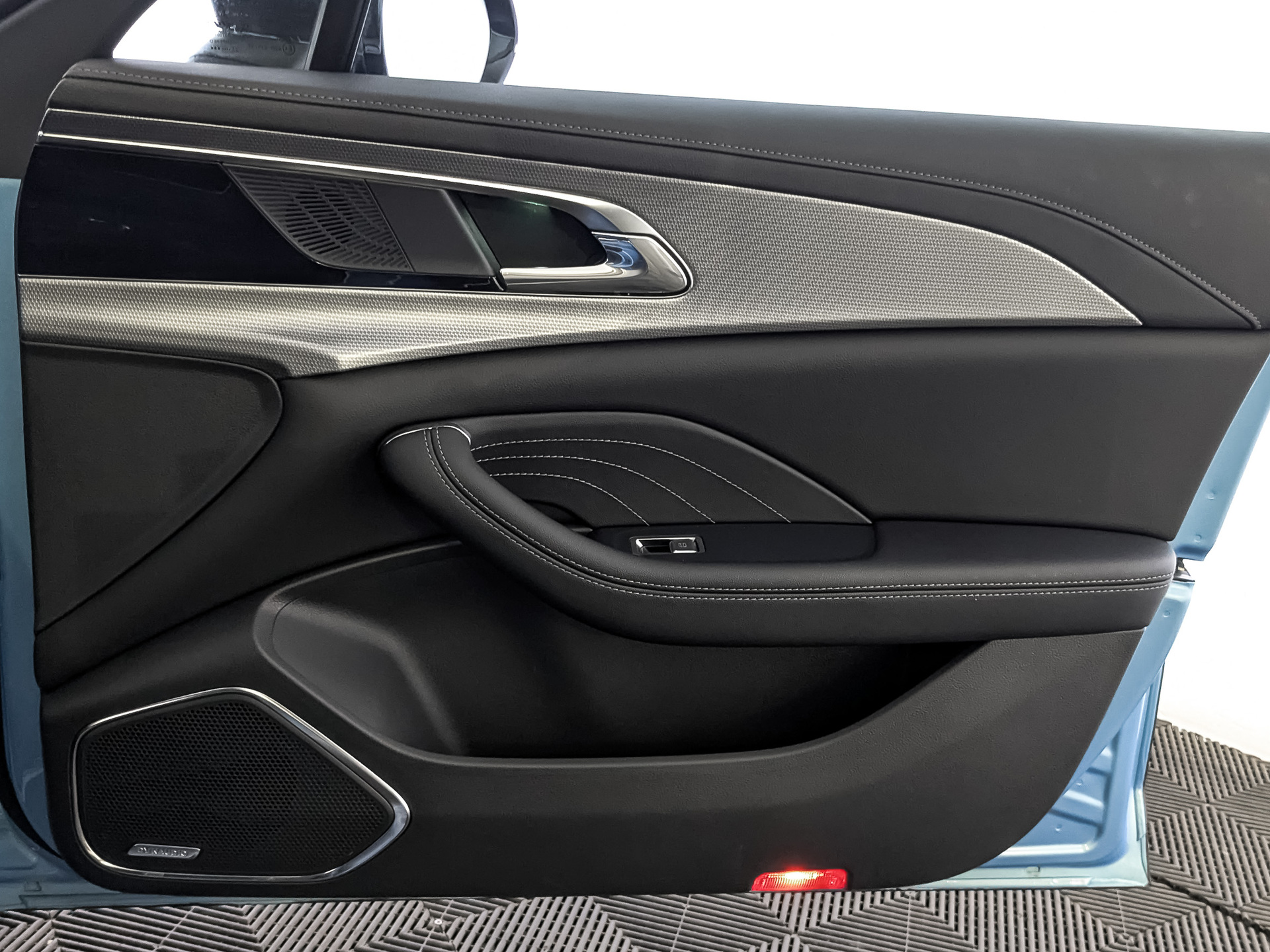 HONGQI H5 II 2.00 (218 л.с), автомат, 2024, пробег 26 209 км