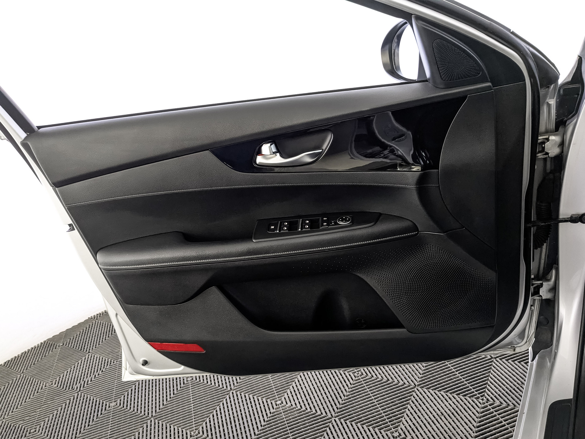 KIA Cerato 1.60 (127 л.с), автомат, 2021, пробег 86 416 км