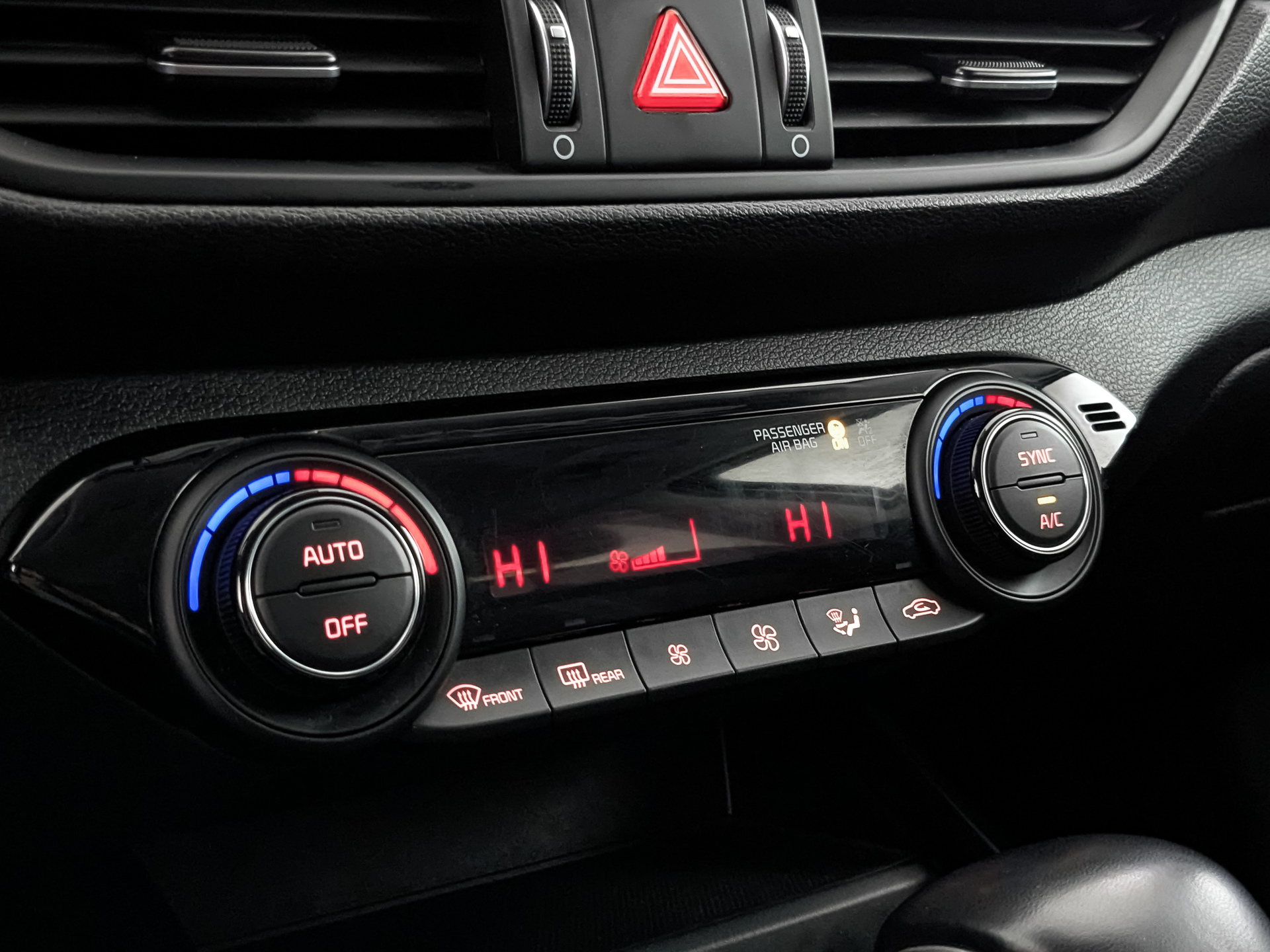 KIA Cerato 1.60 (127 л.с), автомат, 2021, пробег 86 416 км