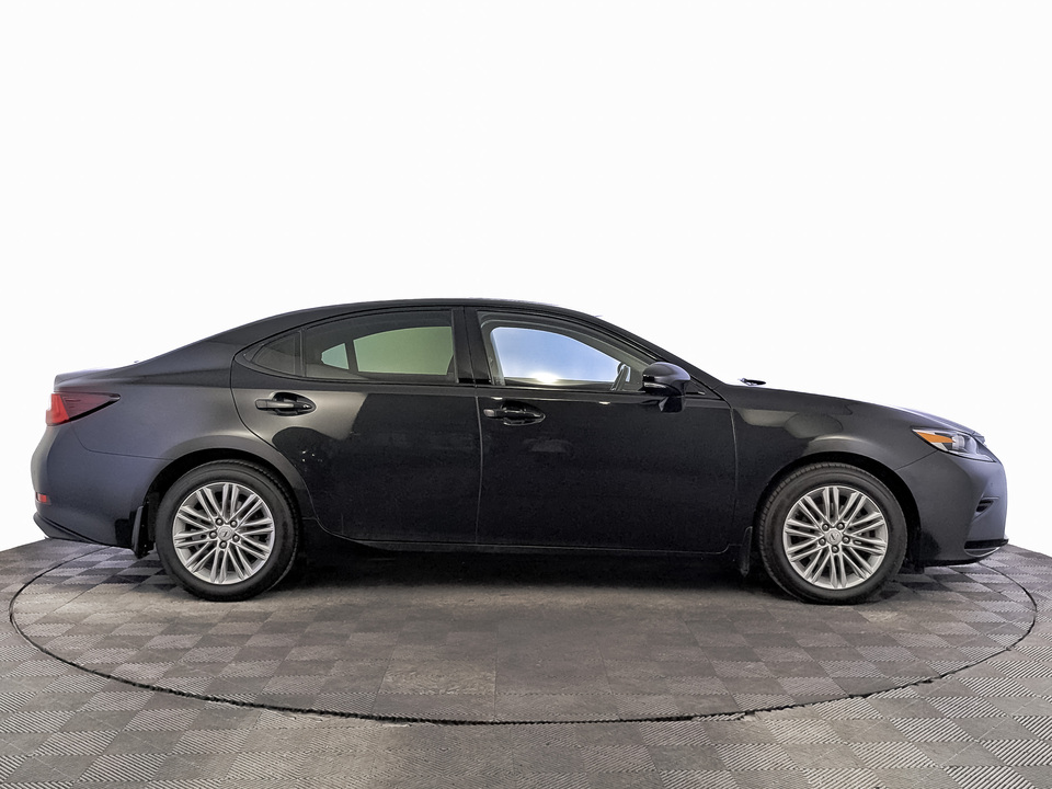 Lexus ES VI