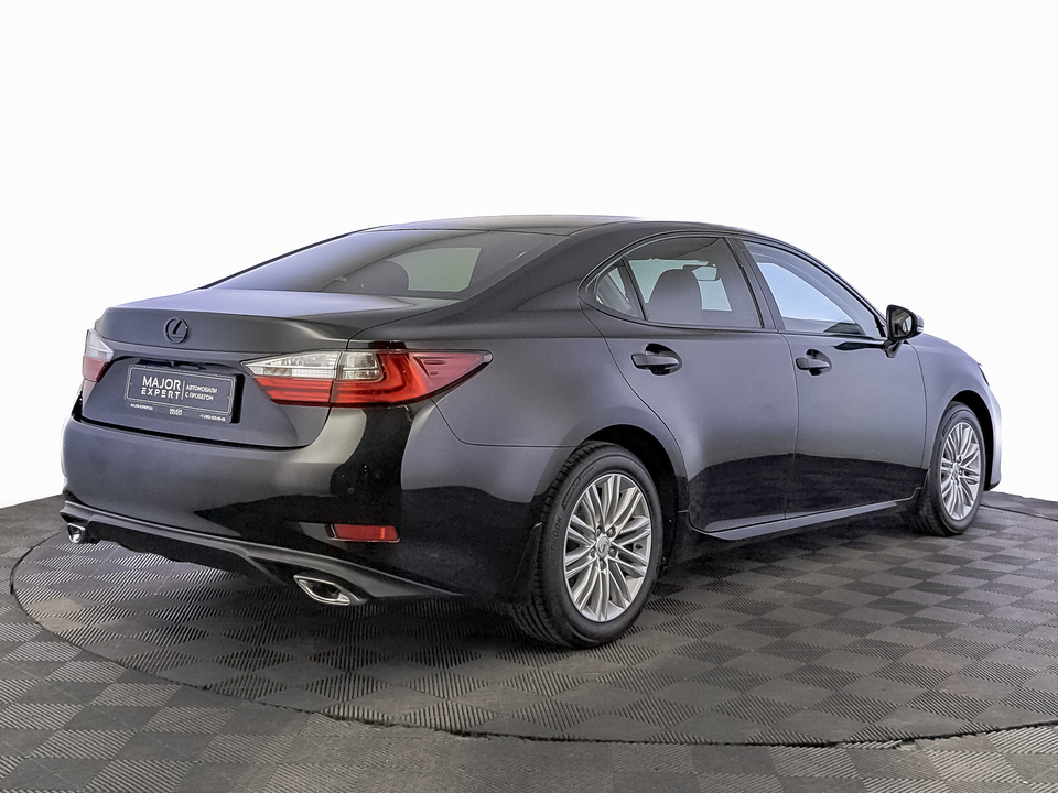 Lexus ES VI