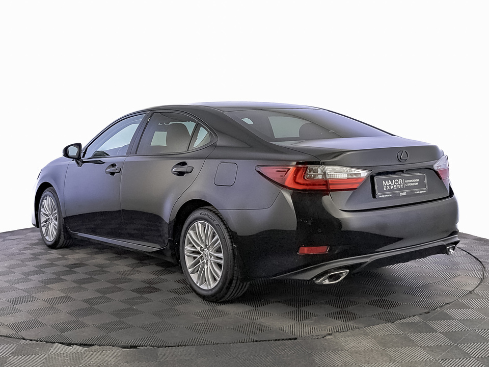Фото Lexus ES с пробегом 99407 км