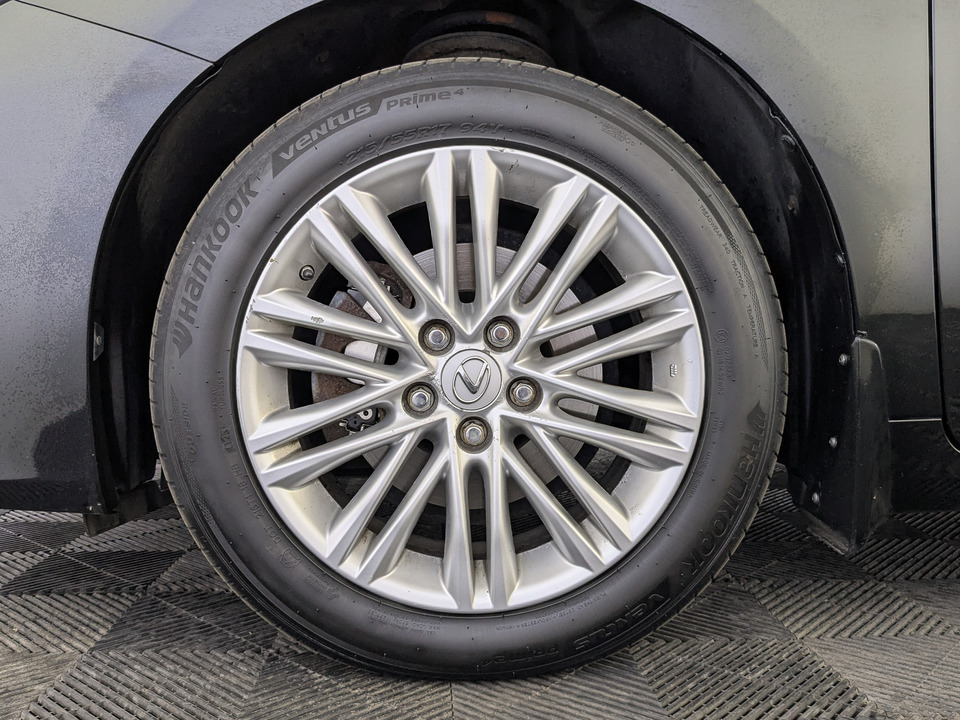 Фото Lexus ES с пробегом 99407 км