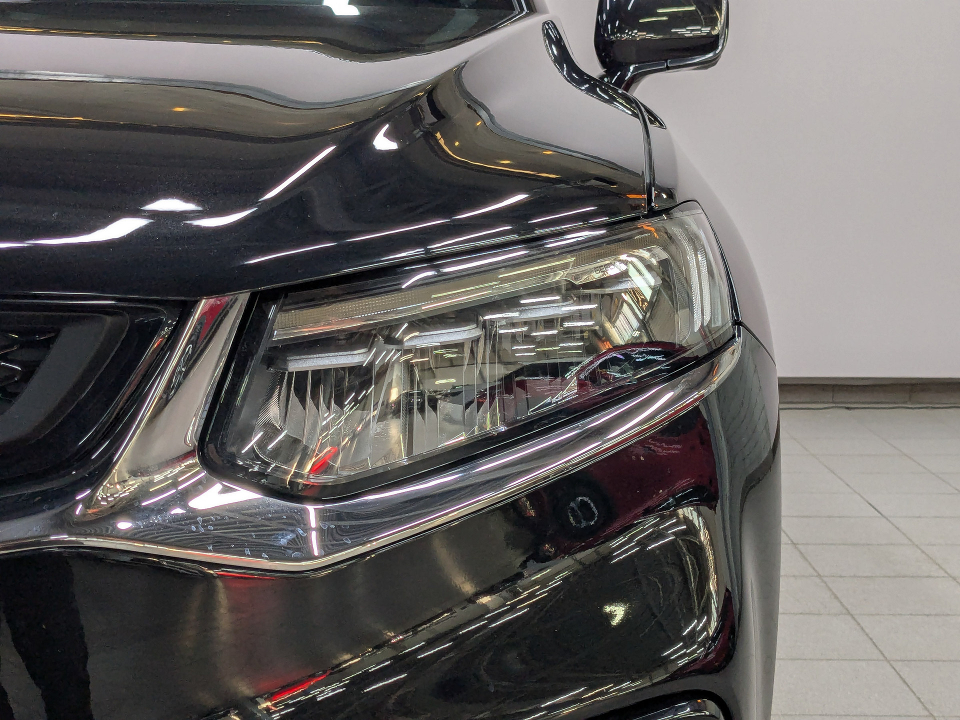 GEELY Tugella 2.00 (238 л.с), автомат, 2023, пробег 33 260 км
