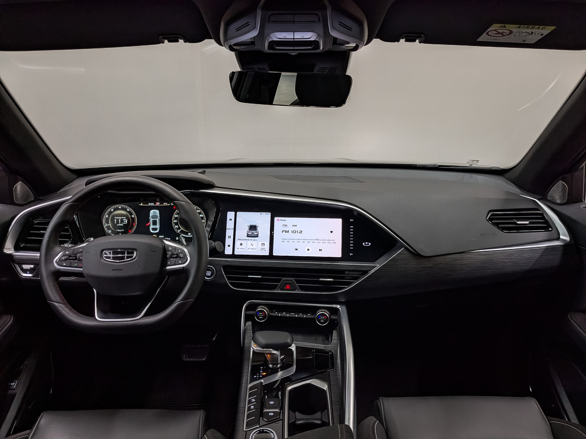 GEELY Tugella 2.00 (238 л.с), автомат, 2023, пробег 33 260 км