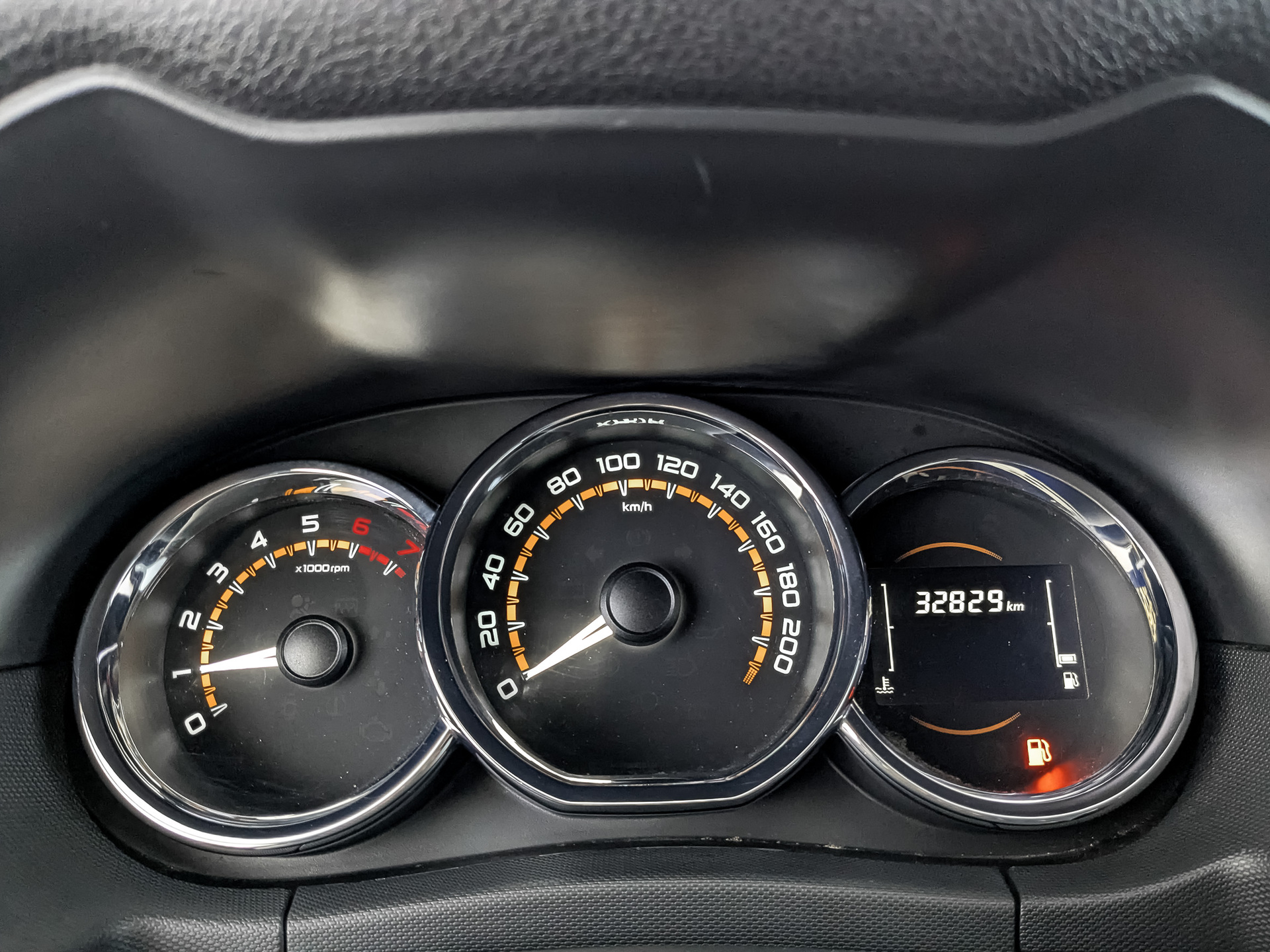 LADA Largus 1.60 (90 л.с), механическая, 2021, пробег 32 820 км