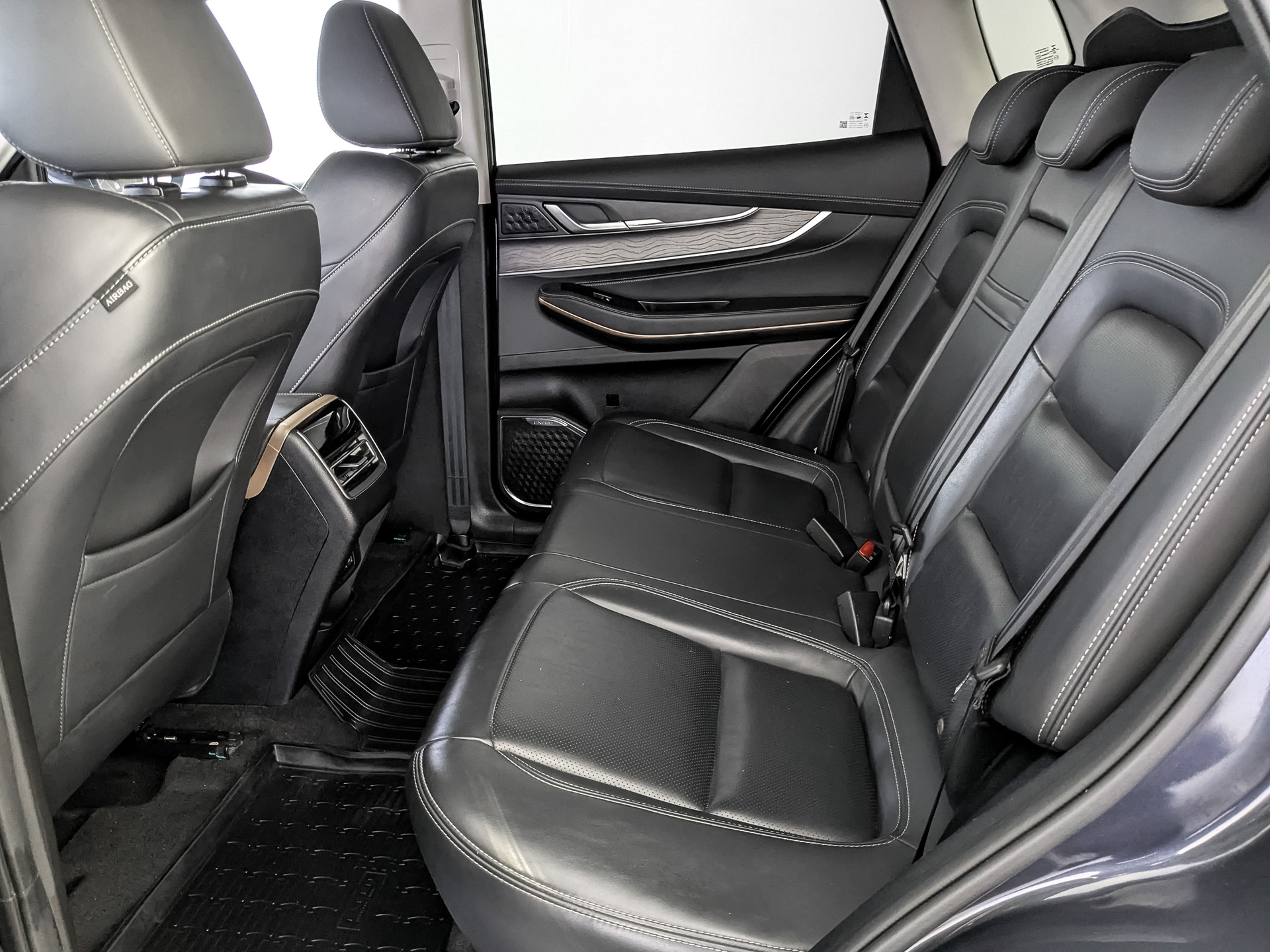 EXEED LX 1.50 (147 л.с), автомат, 2023, пробег 69 888 км