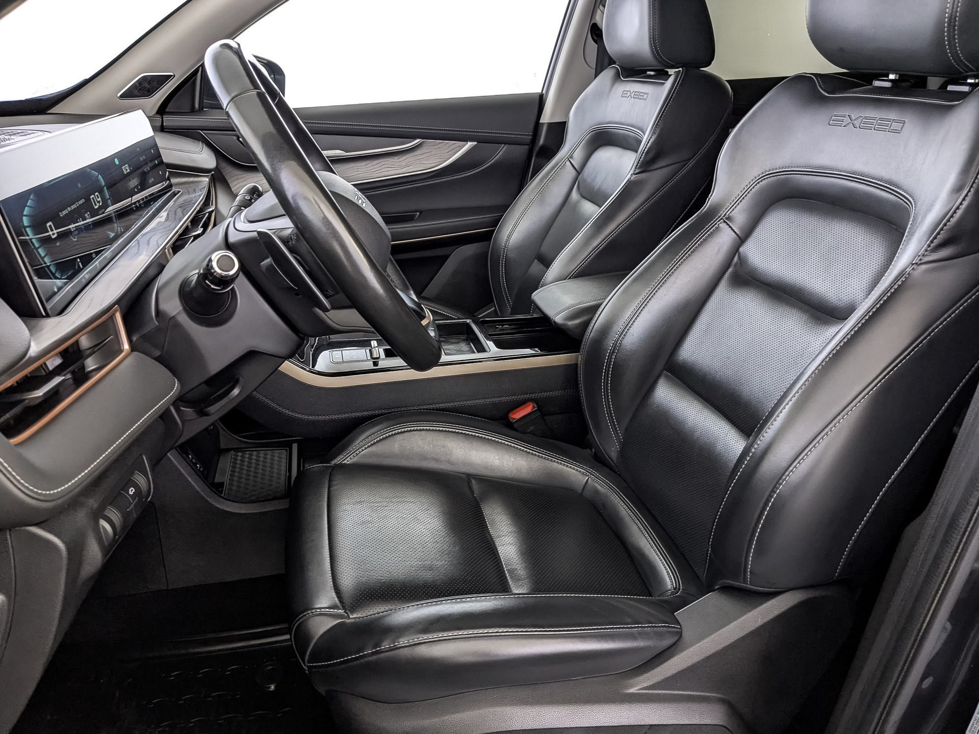 EXEED LX 1.50 (147 л.с), автомат, 2023, пробег 69 888 км
