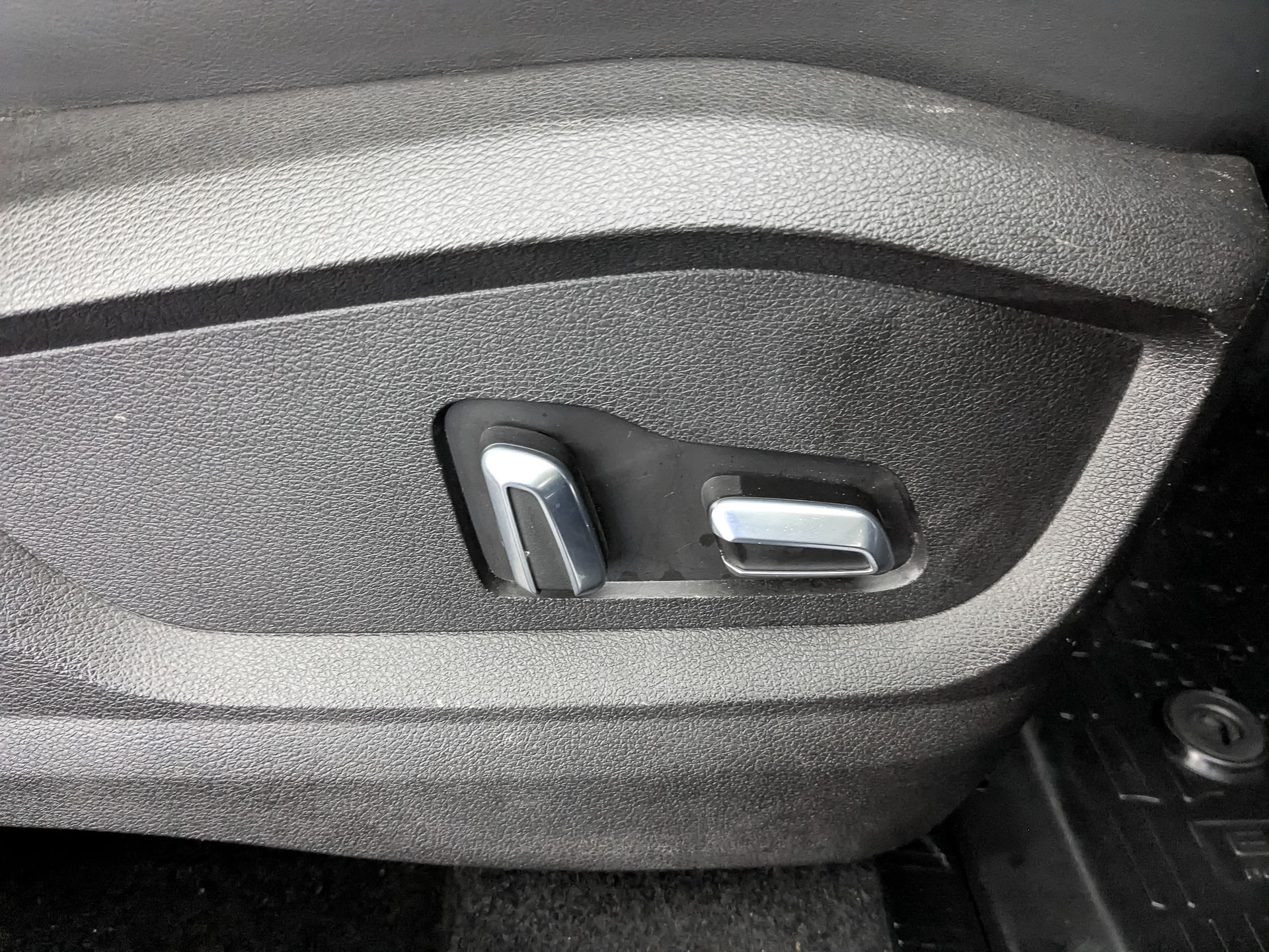 EXEED LX 1.50 (147 л.с), автомат, 2023, пробег 69 888 км