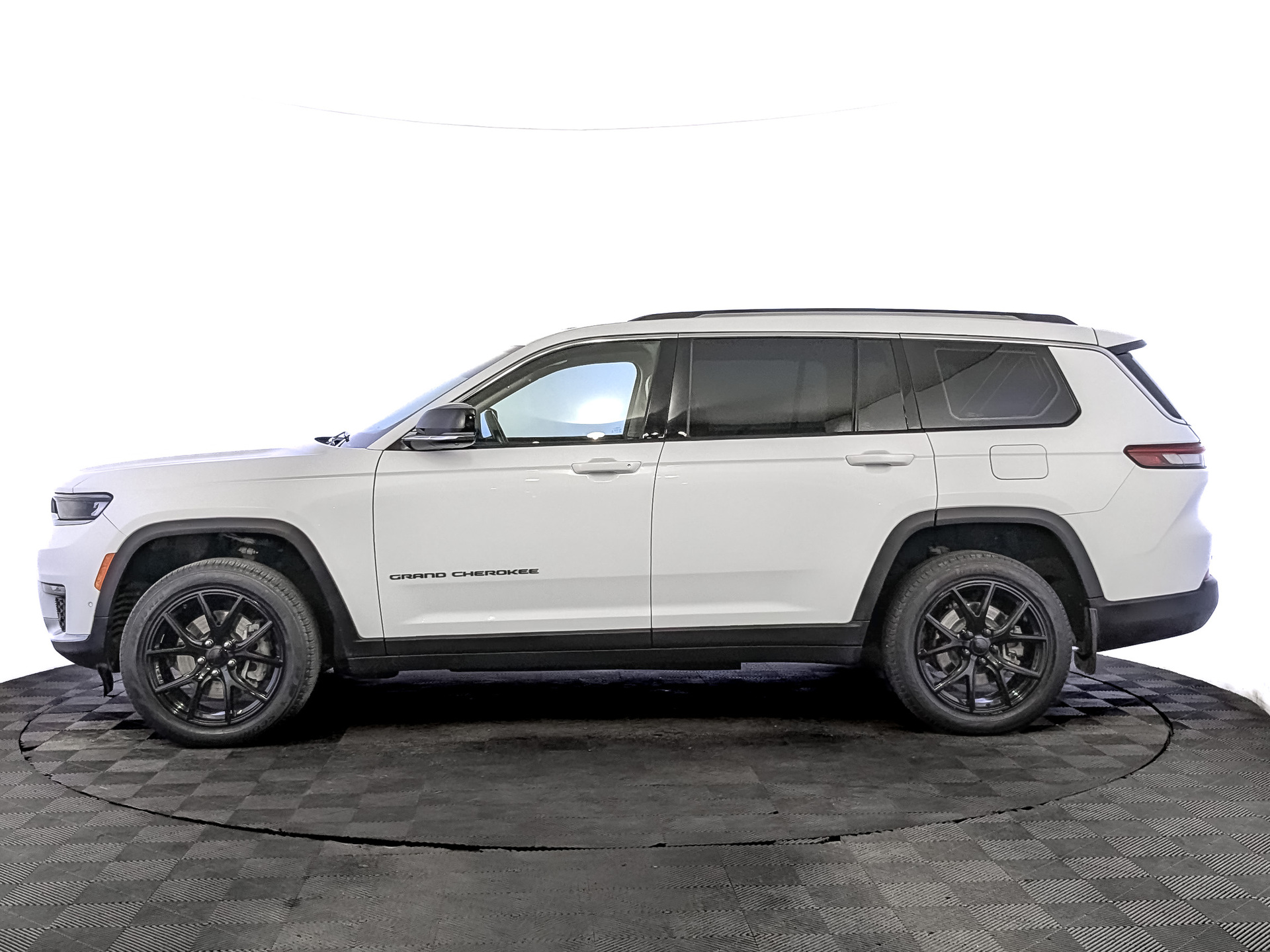JEEP Grand Cherokee 3.60 (290 л.с), автомат, 2022, пробег 67 525 км