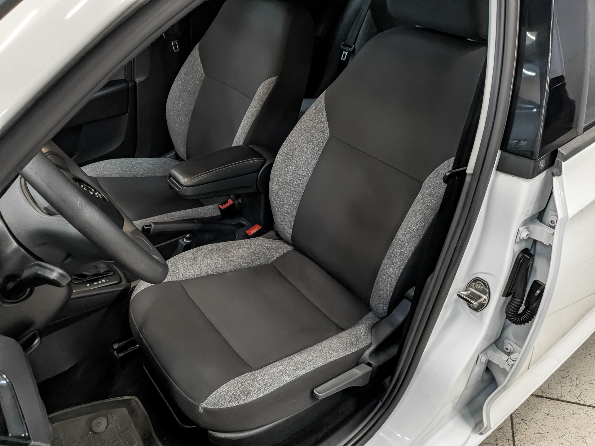 SKODA Rapid II 1.60 (110 л.с), автомат, 2021, пробег 127 265 км