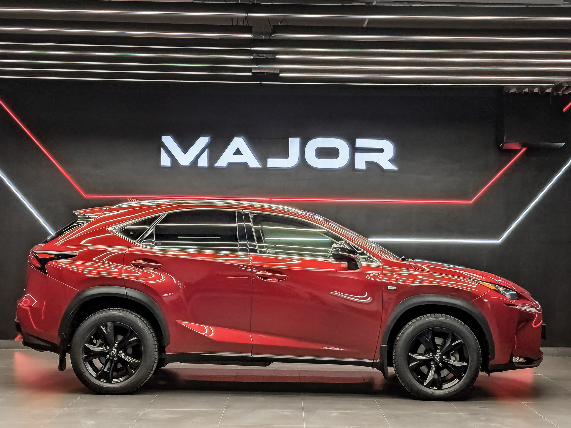 LEXUS NX 2.00 (150 л.с), автомат, 2017, пробег 168 946 км