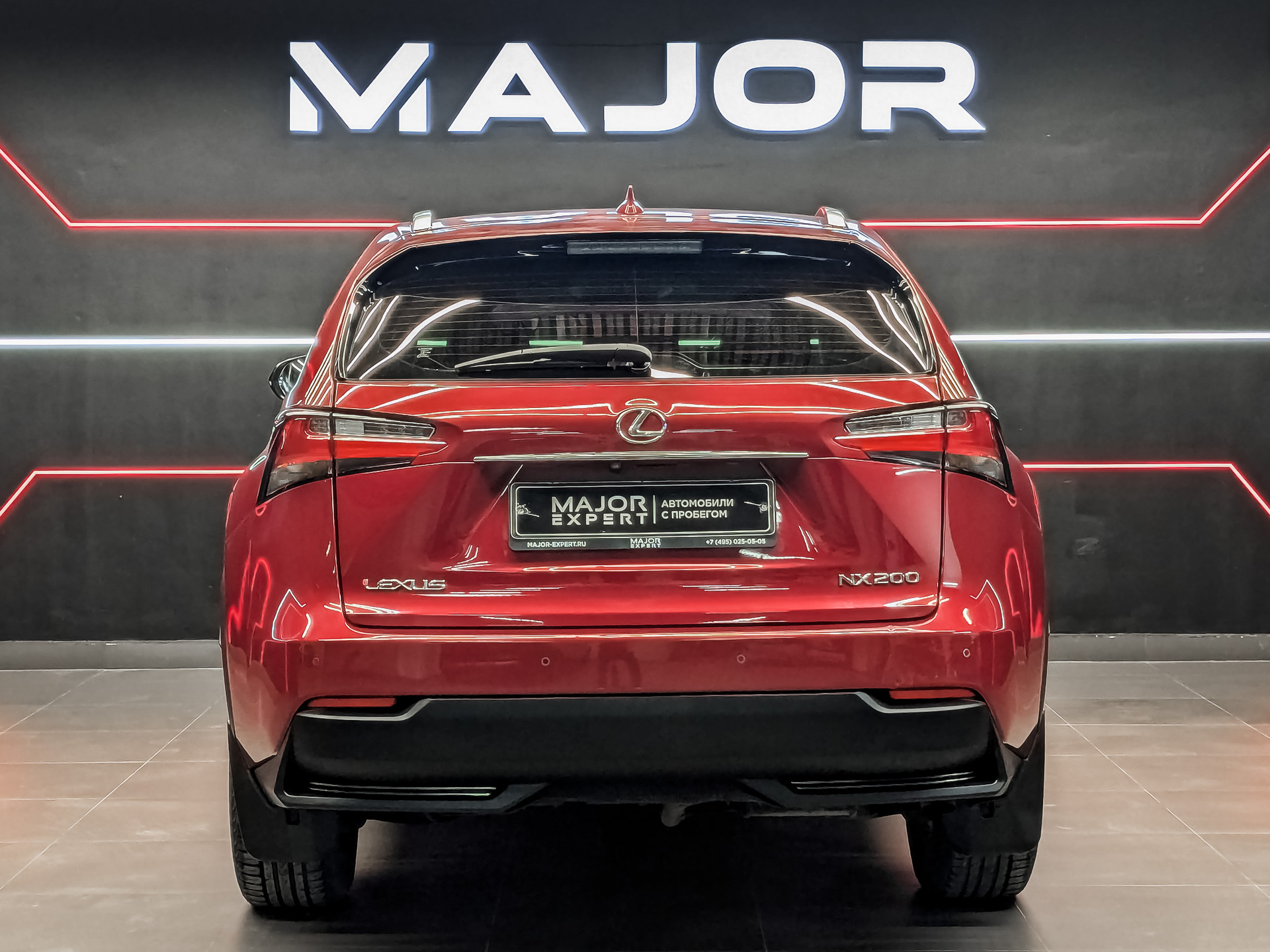 LEXUS NX 2.00 (150 л.с), автомат, 2017, пробег 168 946 км