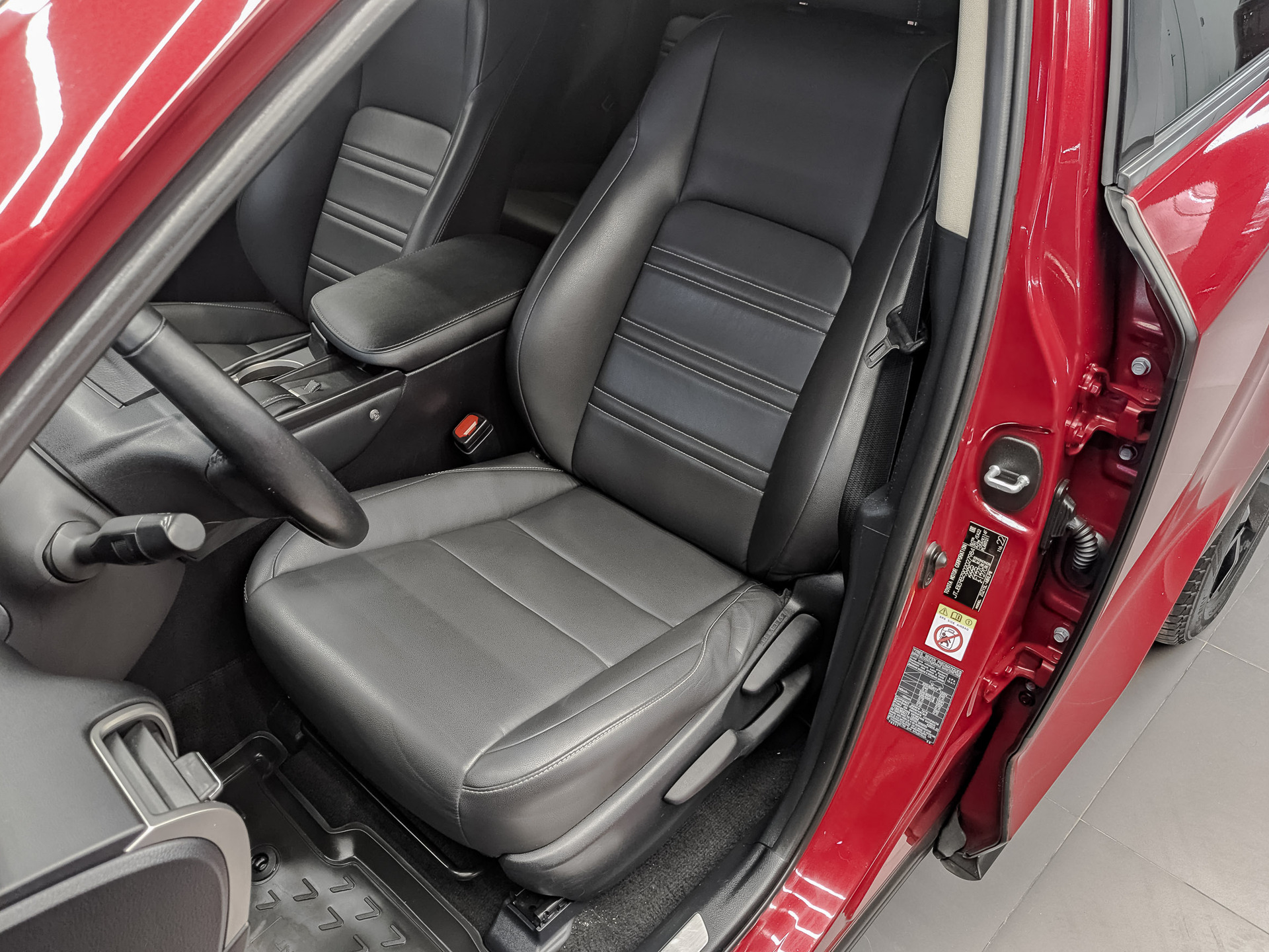 LEXUS NX 2.00 (150 л.с), автомат, 2017, пробег 168 946 км
