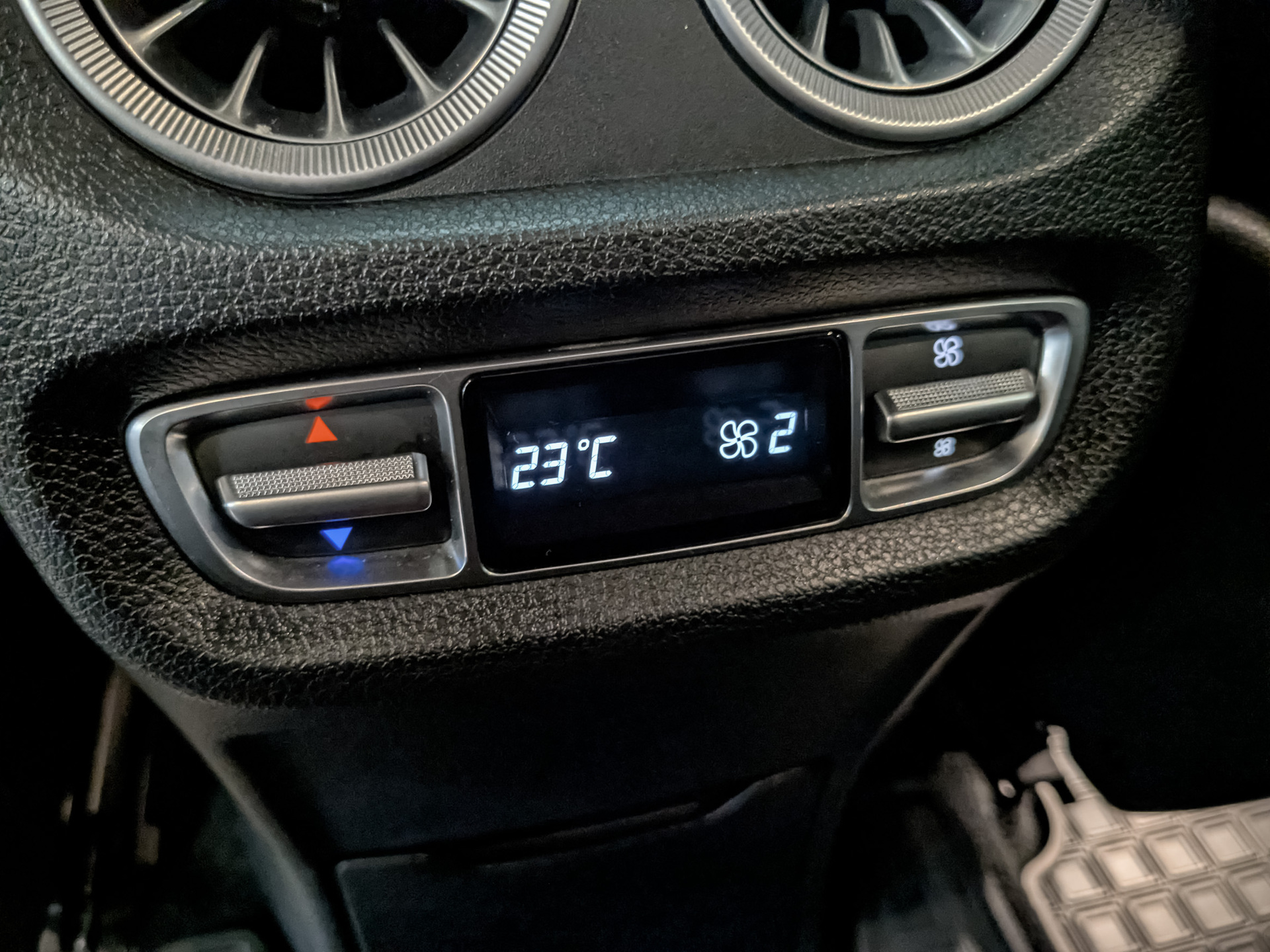 MERCEDES-BENZ G-Класс 4.00 (422 л.с), автомат, 2019, пробег 53 000 км