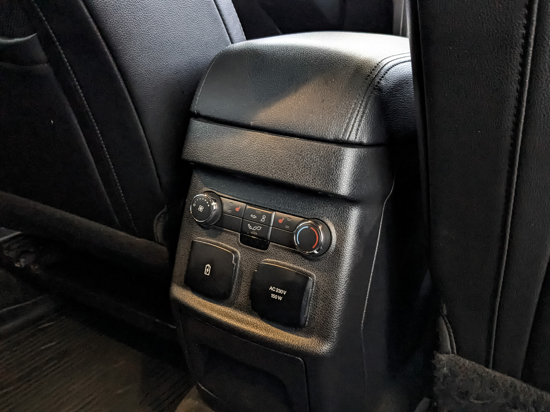 FORD Explorer 3.50 (249 л.с), автомат, 2017, пробег 147 837 км