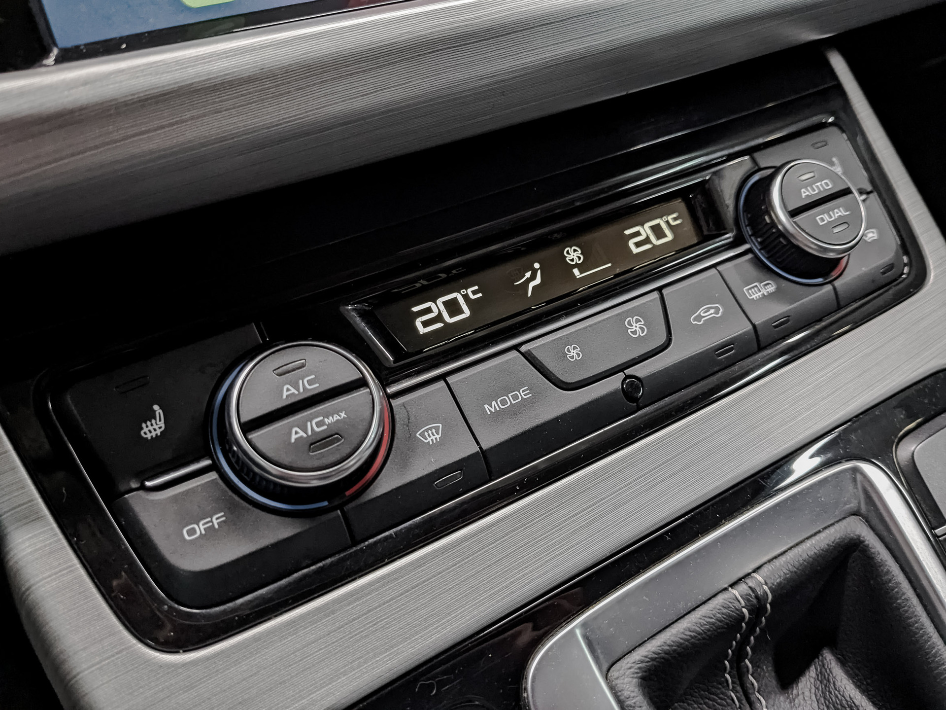 GEELY Atlas 2.40 (149 л.с), автомат, 2019, пробег 151 761 км