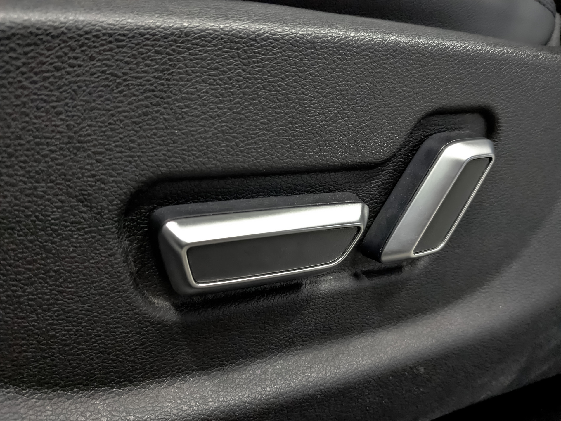 GEELY Atlas 2.40 (149 л.с), автомат, 2019, пробег 151 761 км