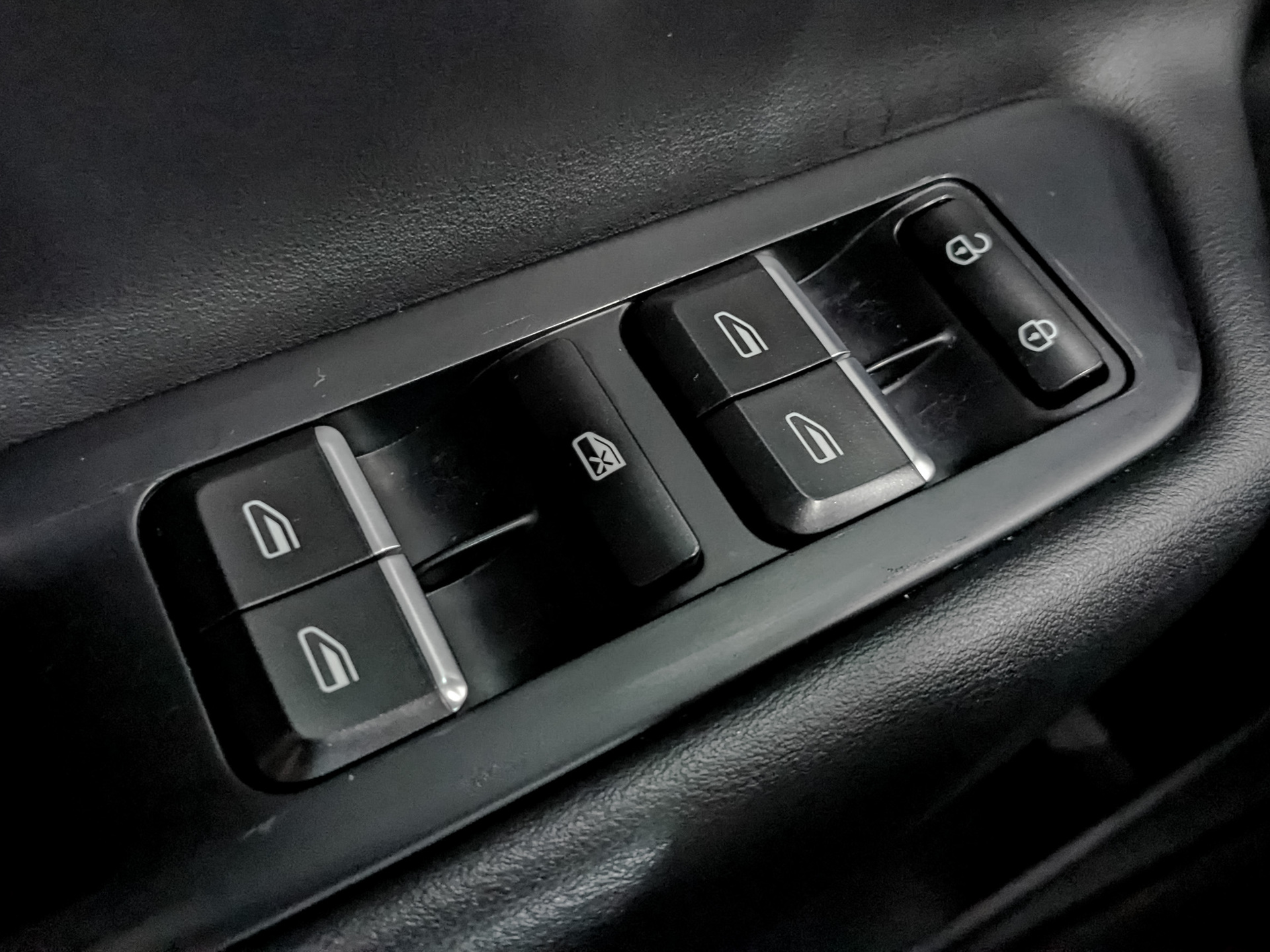GEELY Atlas 2.40 (149 л.с), автомат, 2019, пробег 151 761 км