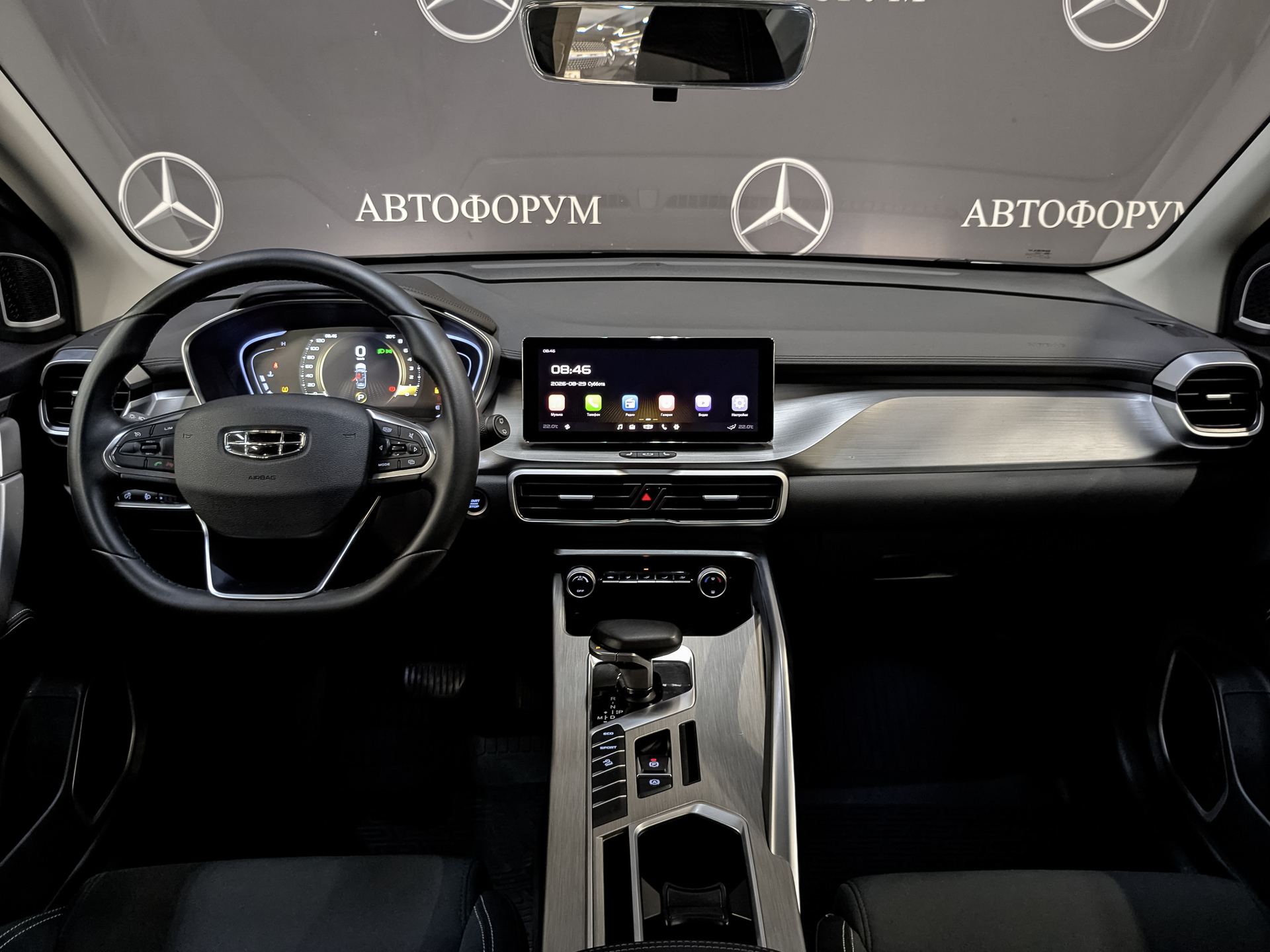GEELY Coolray 1.50 (149 л.с), автомат, 2023, пробег 44 110 км