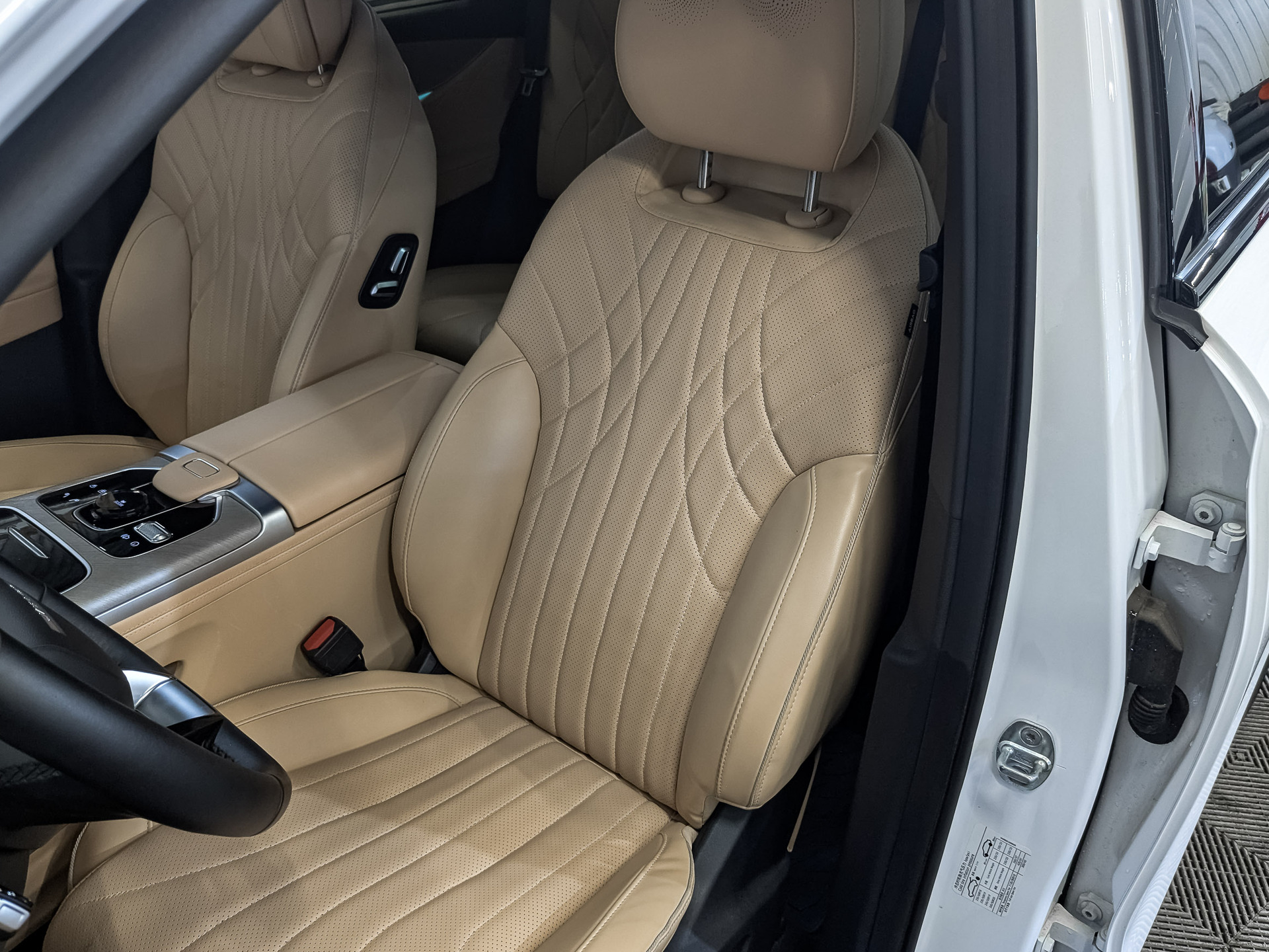 JAECOO J8 2.00 (249 л.с), автомат, 2024, пробег 35 836 км