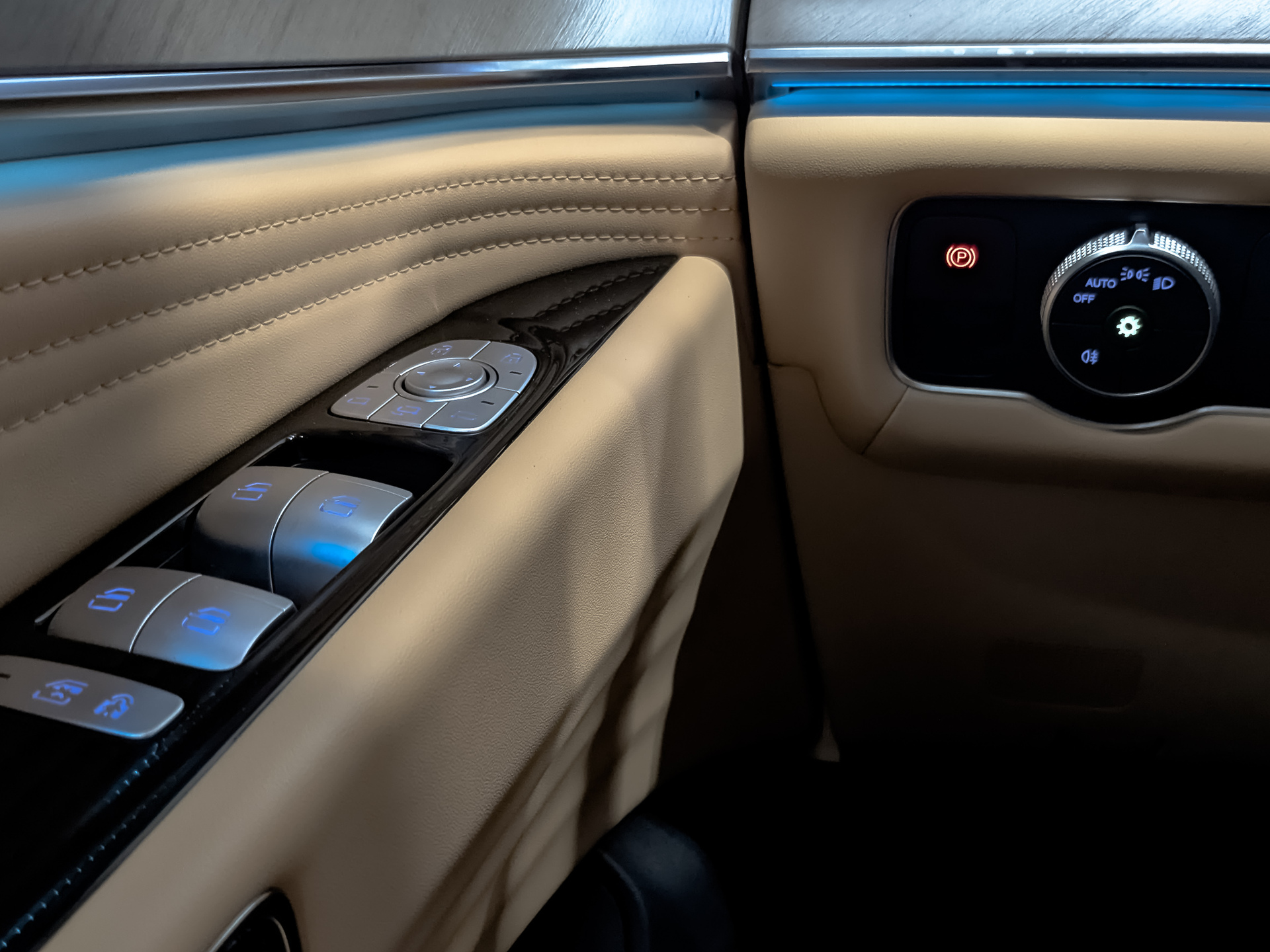 JAECOO J8 2.00 (249 л.с), автомат, 2024, пробег 35 836 км