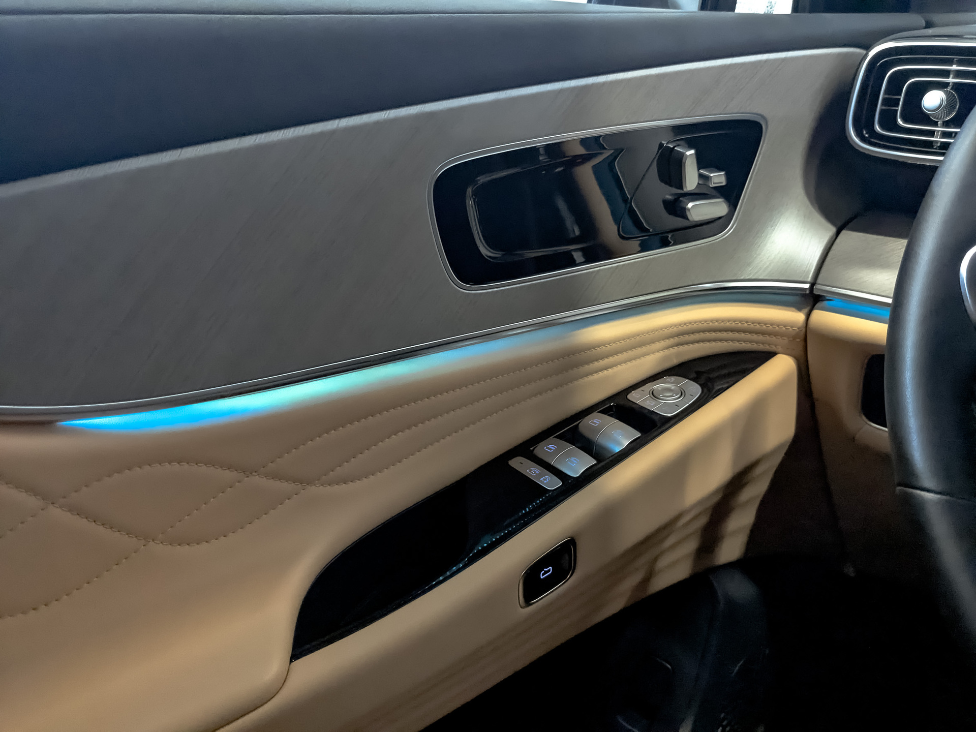 JAECOO J8 2.00 (249 л.с), автомат, 2024, пробег 35 836 км