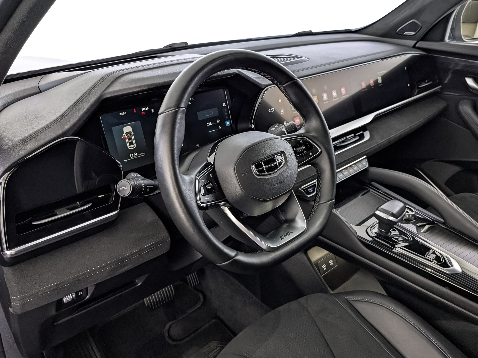 GEELY Monjaro 2.00 (238 л.с), автомат, 2024, пробег 27 396 км
