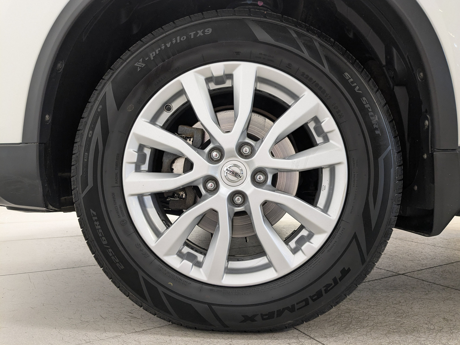 NISSAN X-Trail 2.00 (144 л.с), автомат, 2019, пробег 94 400 км