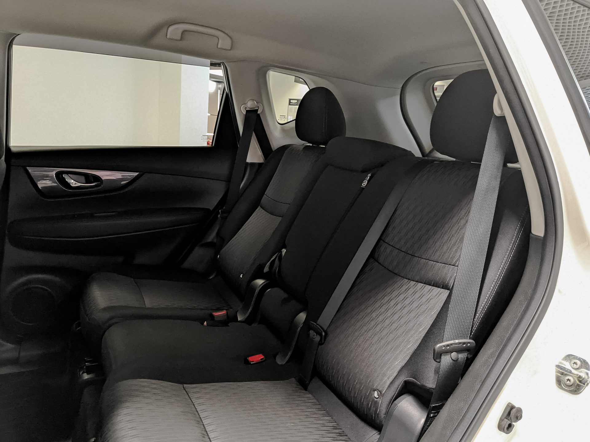 NISSAN X-Trail 2.00 (144 л.с), автомат, 2019, пробег 94 400 км