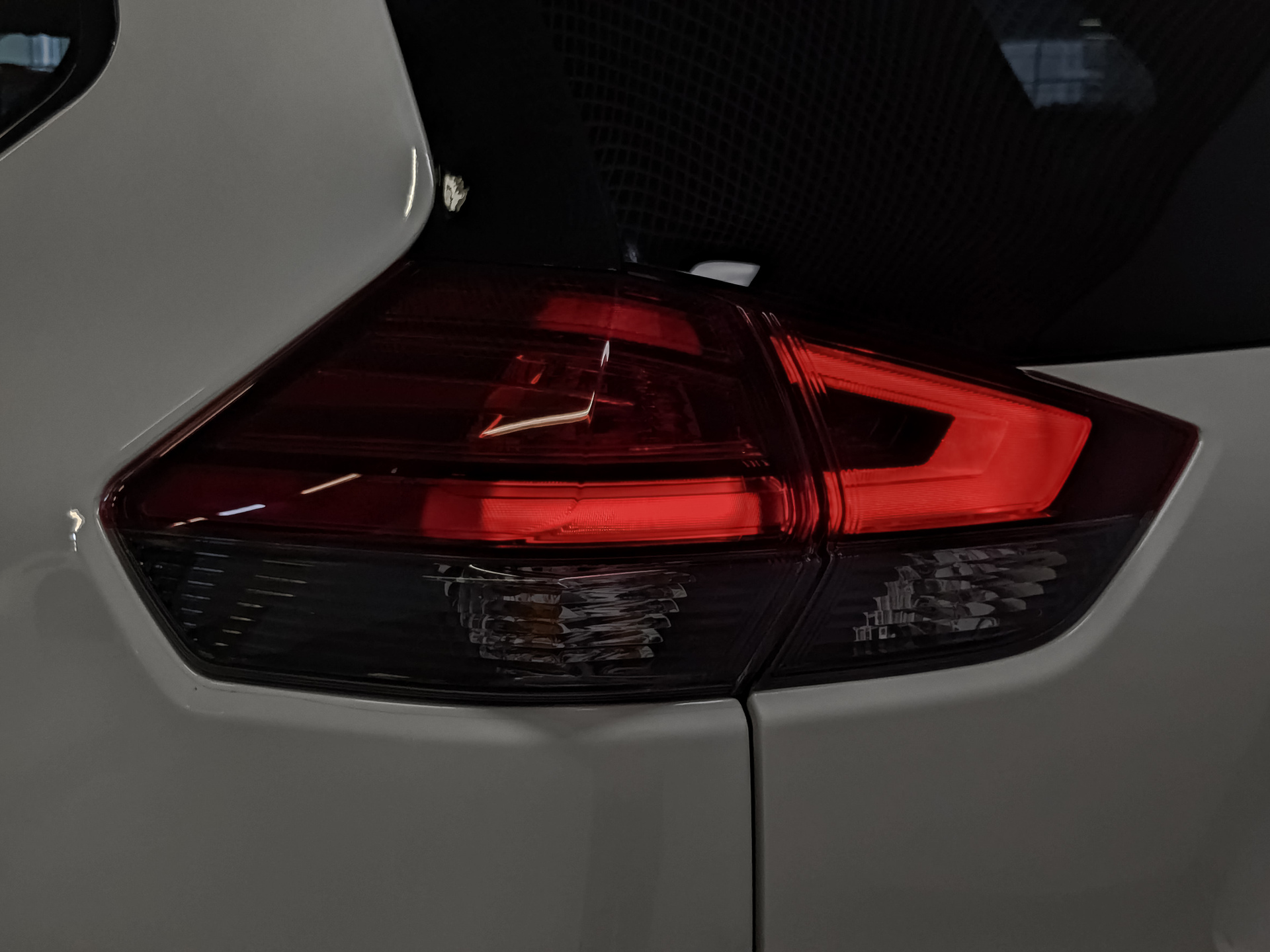 NISSAN X-Trail 2.00 (144 л.с), автомат, 2019, пробег 94 400 км