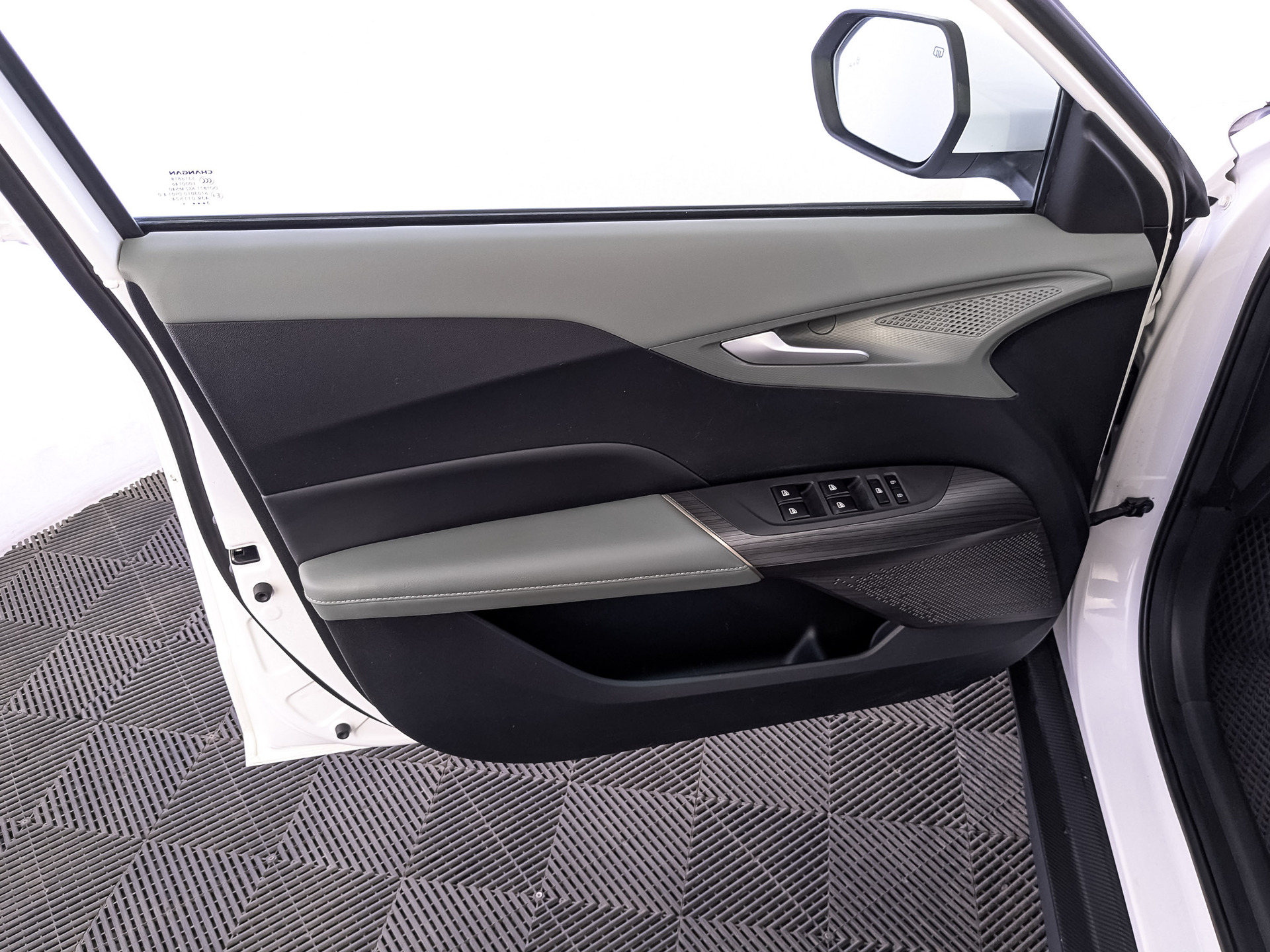CHANGAN Lamore 1.50 (181 л.с), автомат, 2023, пробег 61 939 км