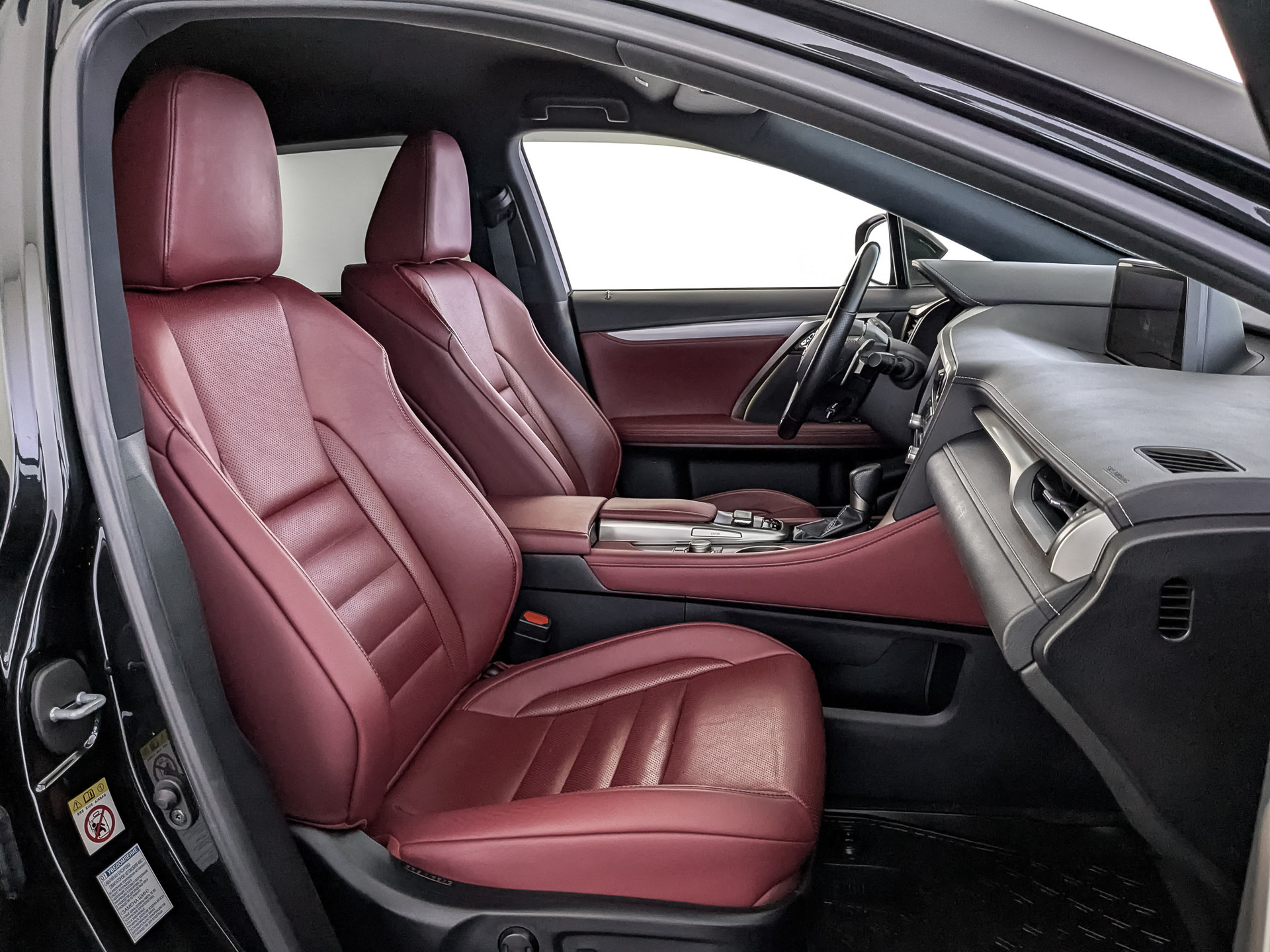 LEXUS RX 2.00 (238 л.с), автомат, 2019, пробег 87 750 км