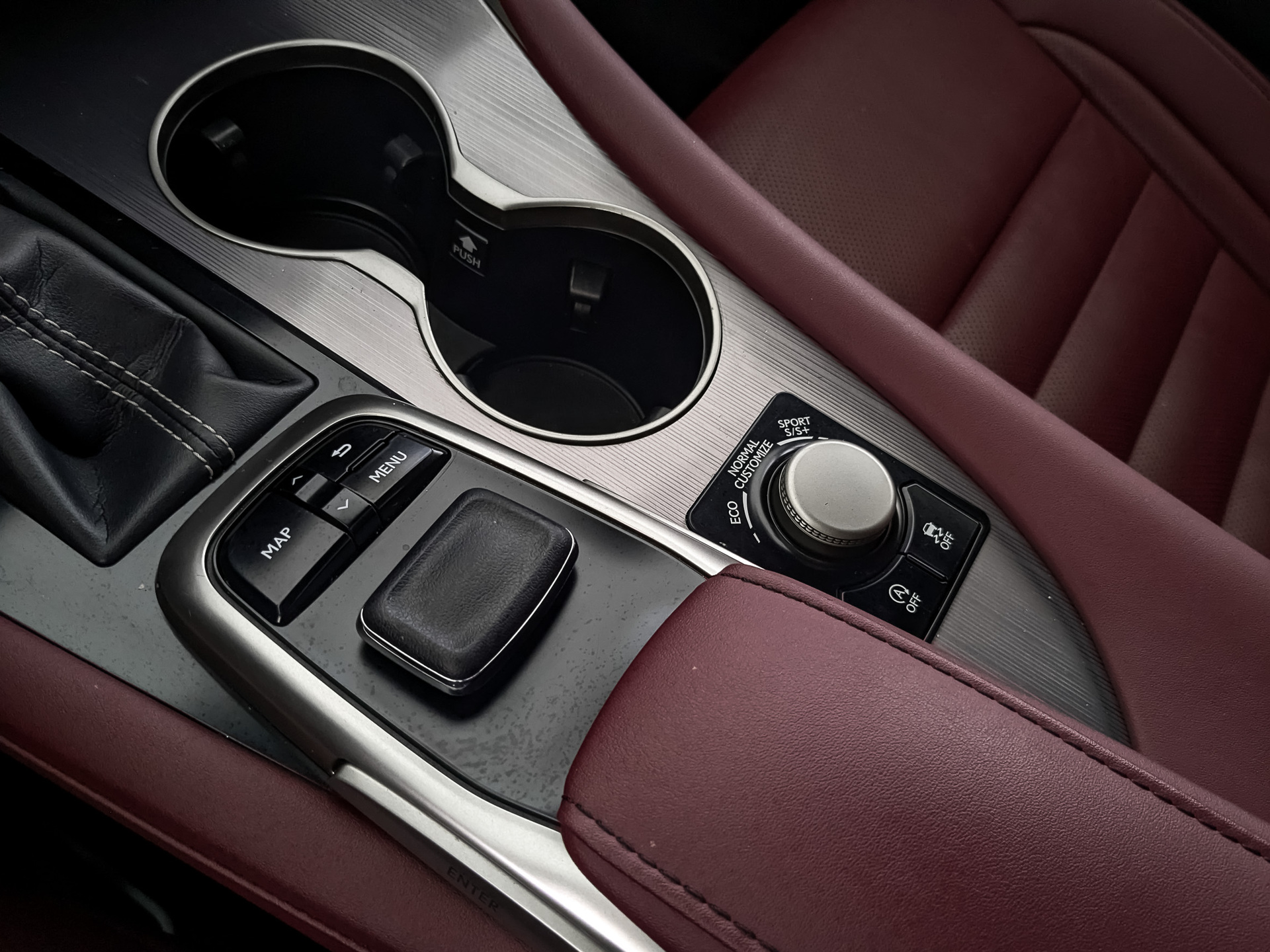 LEXUS RX 2.00 (238 л.с), автомат, 2019, пробег 87 750 км