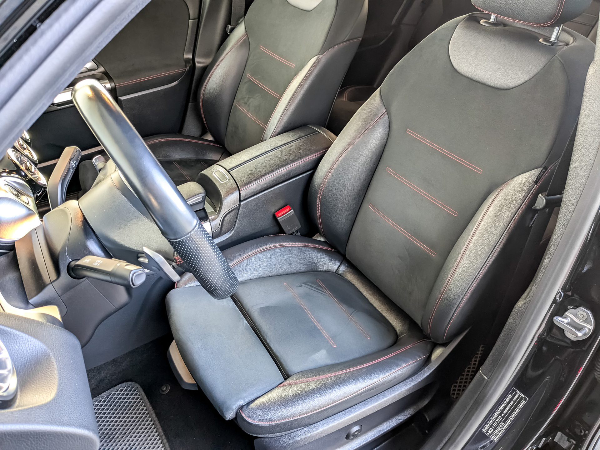 MERCEDES-BENZ GLB 1.30 (150 л.с), автомат, 2021, пробег 64 051 км