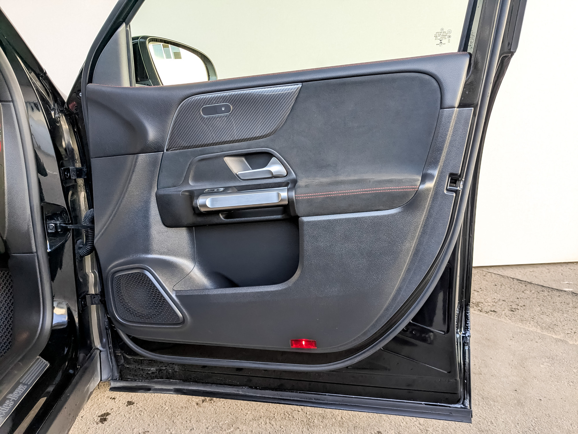 MERCEDES-BENZ GLB 1.30 (150 л.с), автомат, 2021, пробег 64 051 км