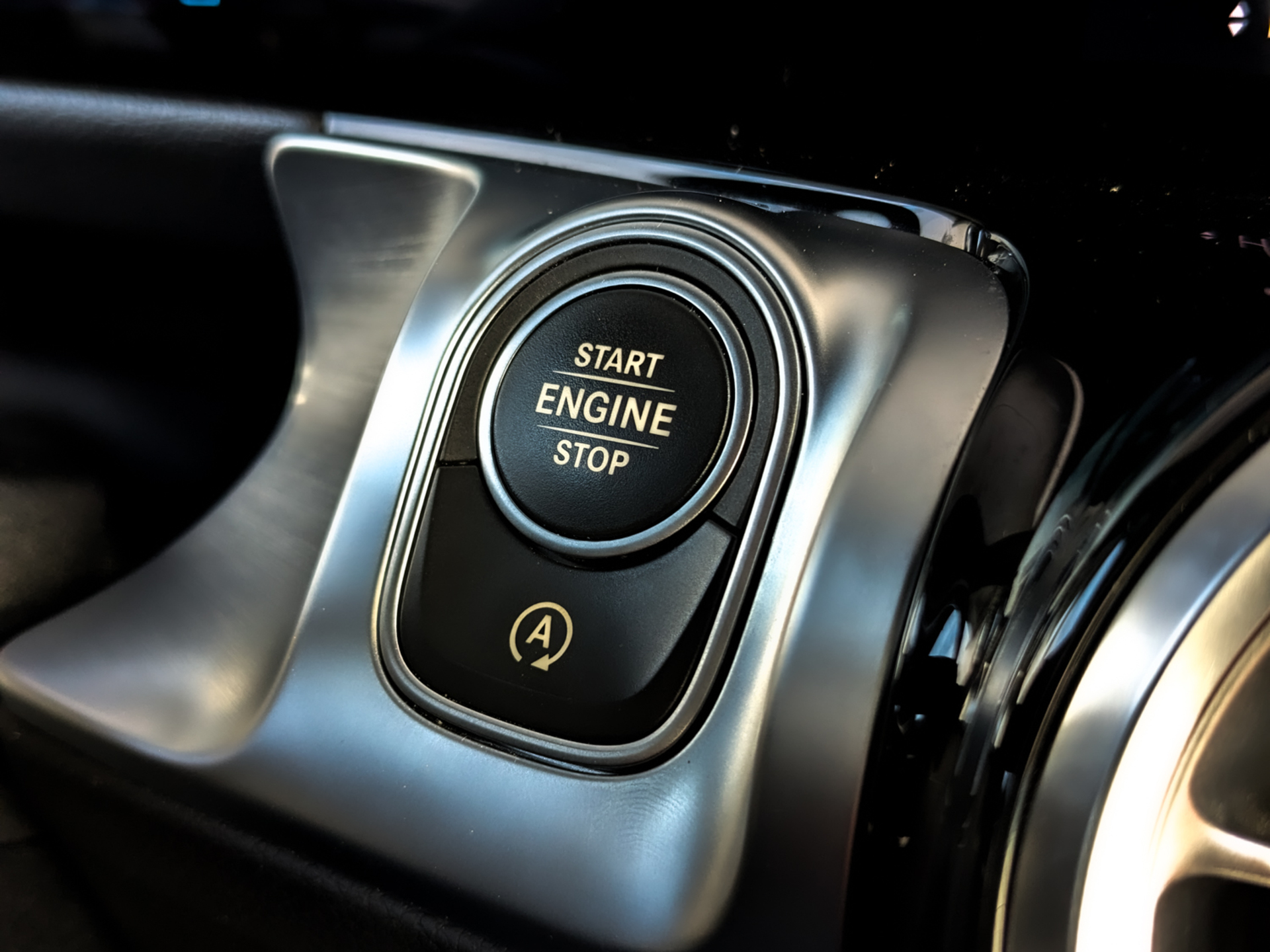 MERCEDES-BENZ GLB 1.30 (150 л.с), автомат, 2021, пробег 64 051 км