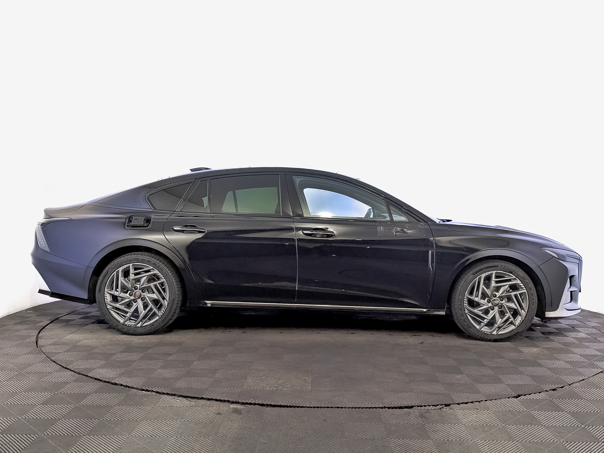 HONGQI H6 2.00 (245 л.с), автомат, 2025, пробег 25 888 км