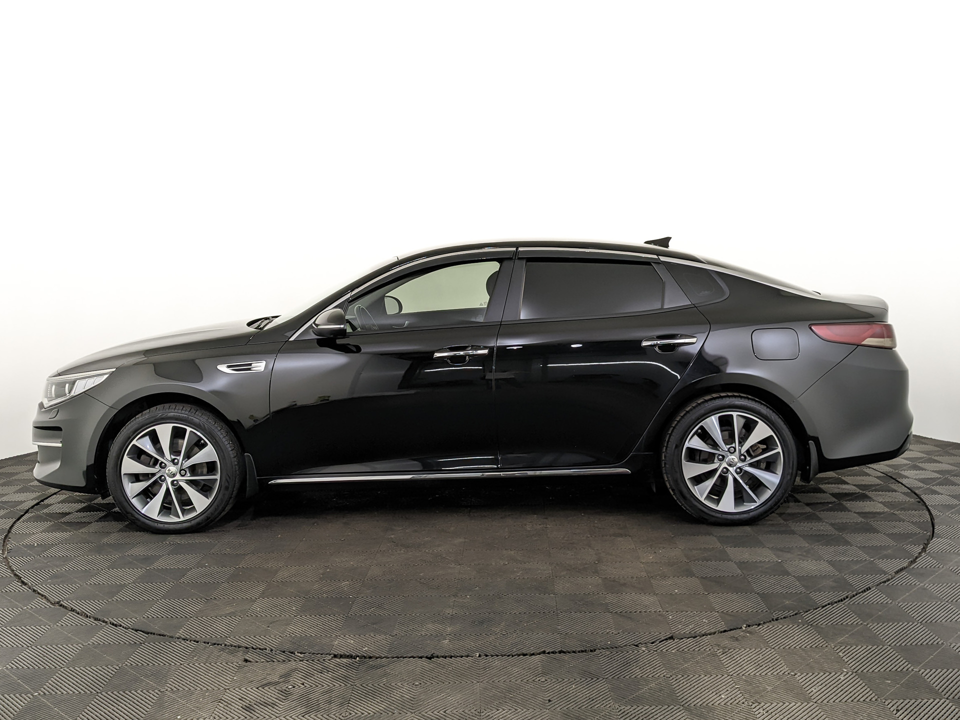 KIA Optima 2.40 (188 л.с), автомат, 2018, пробег 128 300 км