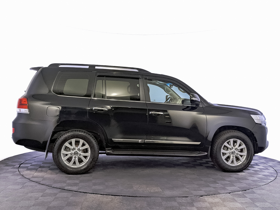 Toyota Land Cruiser 200