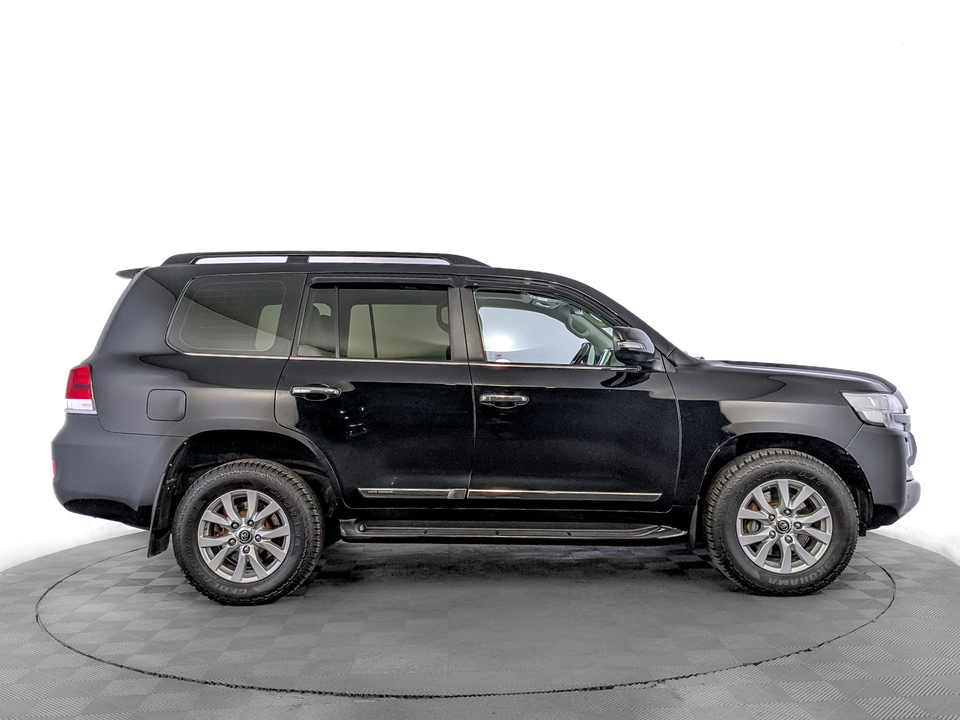 Toyota Land Cruiser 200