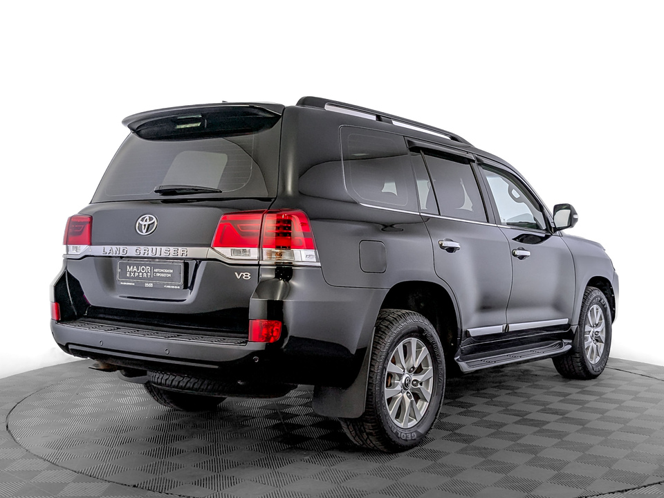 Toyota Land Cruiser 200