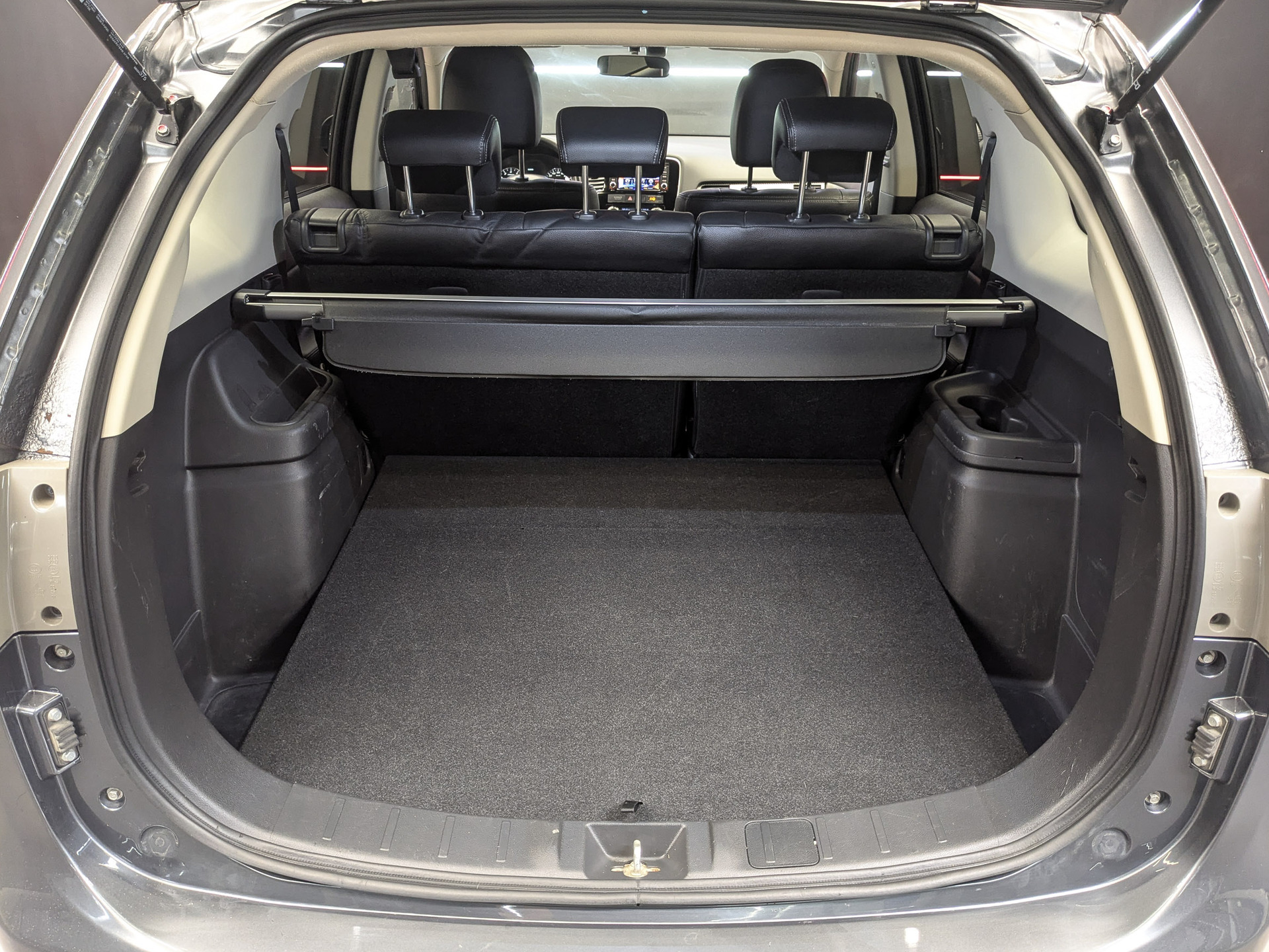 MITSUBISHI Outlander 2.40 (167 л.с), автомат, 2013, пробег 76 575 км